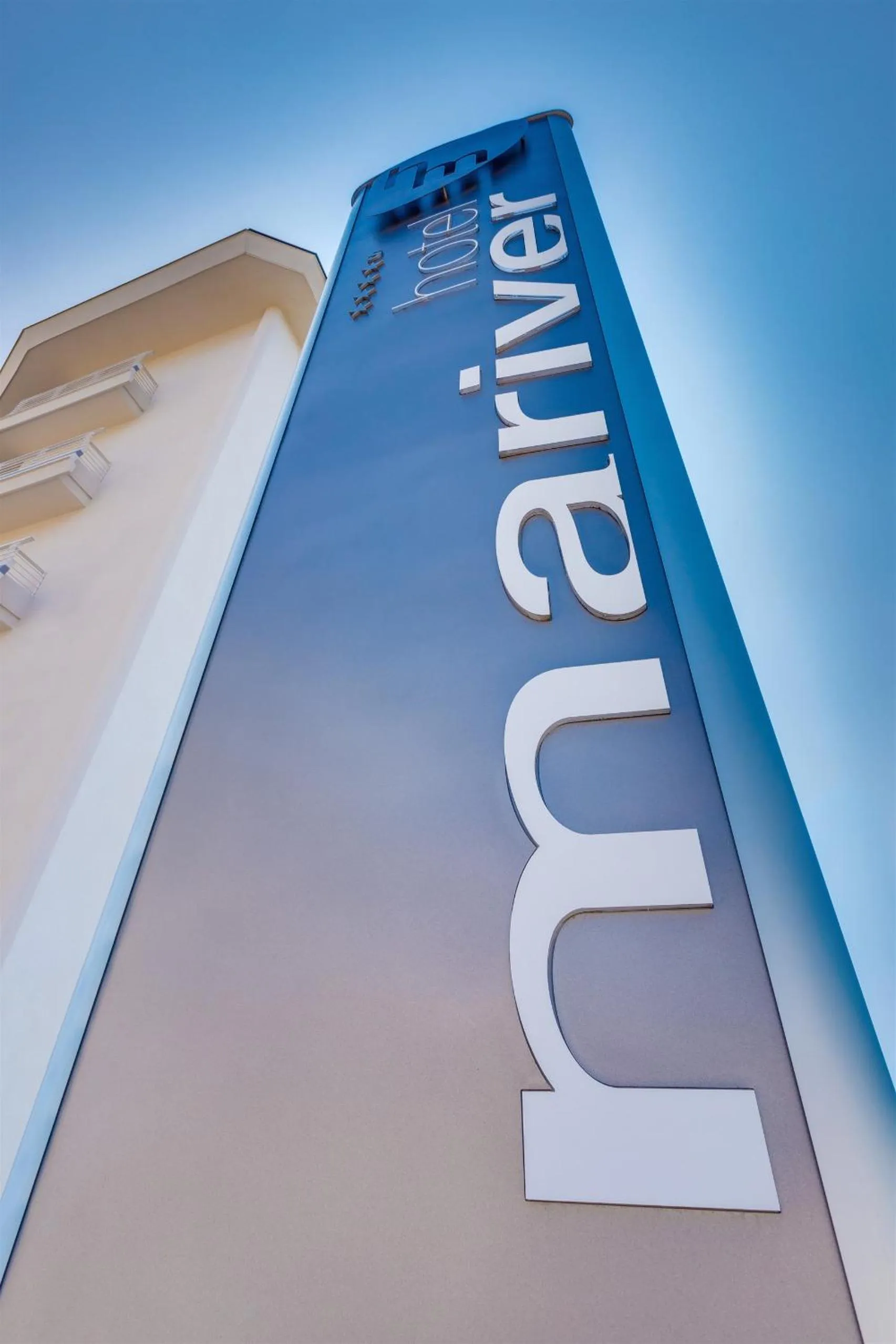 Facade/entrance in Hotel Mariver