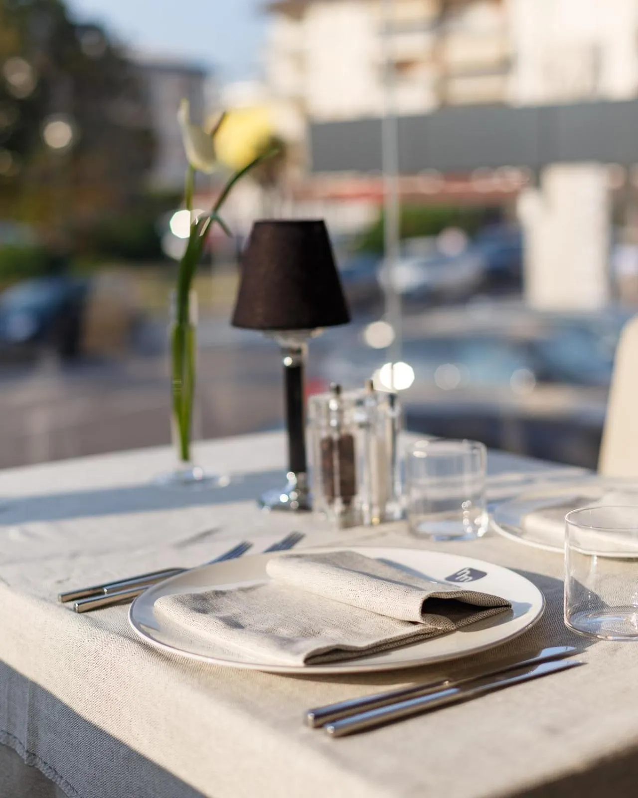 Restaurant/places to eat in Hotel Mariver