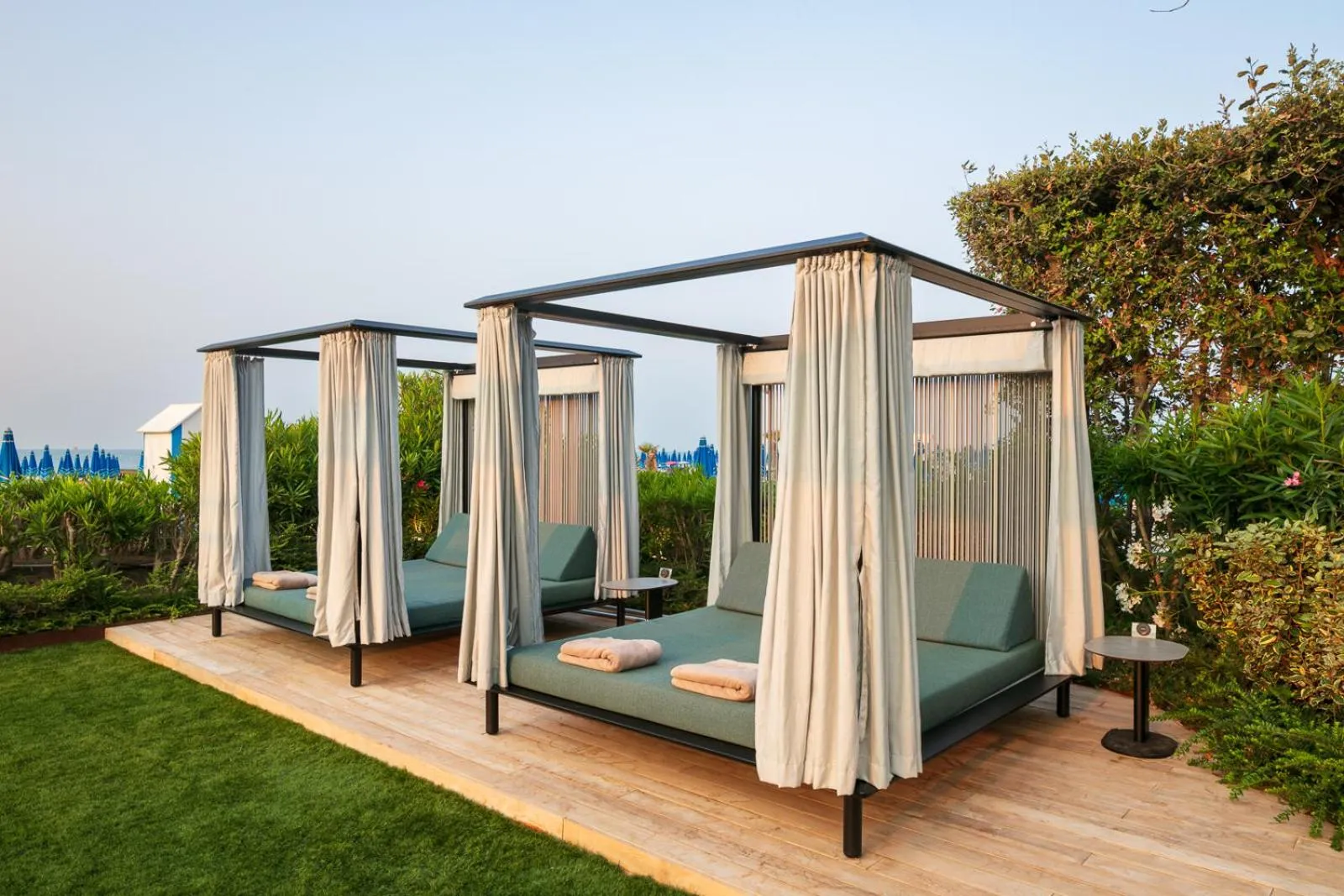 Swimming pool in Hotel Mariver