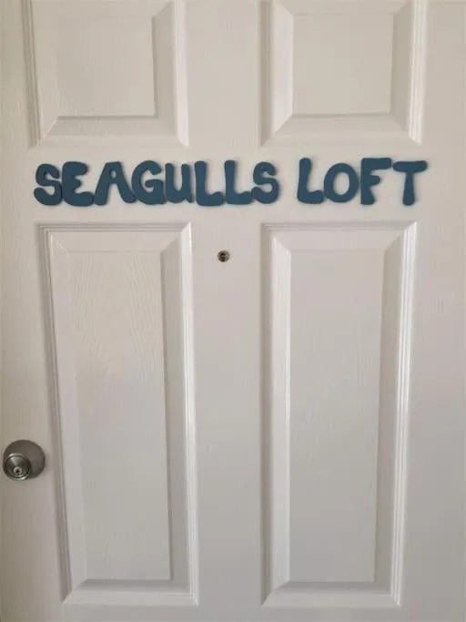 Seagulls Loft, Grove Apartments