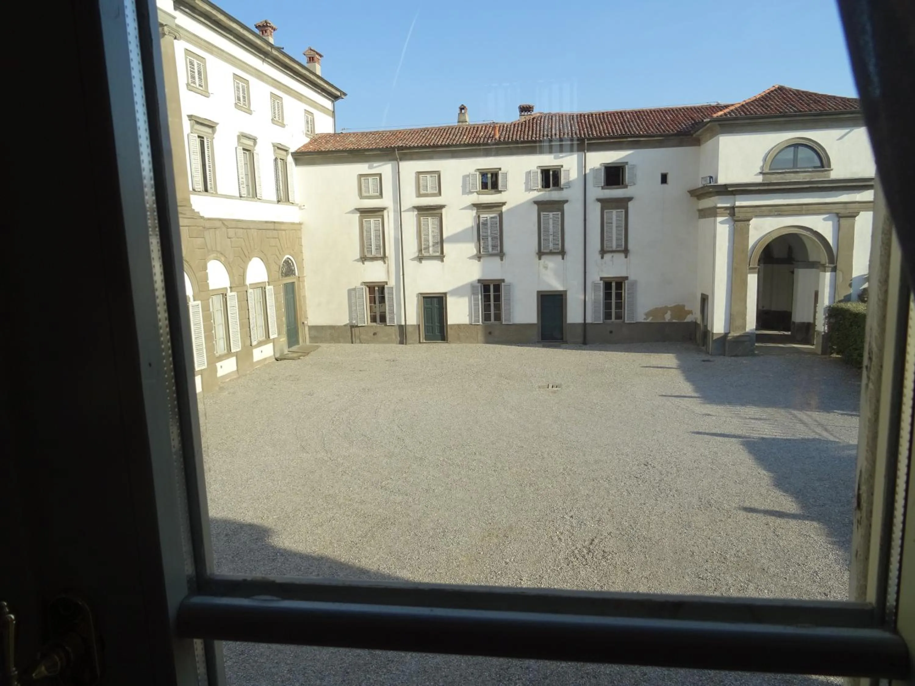 Property building in CharmeRooms Villa Moroni