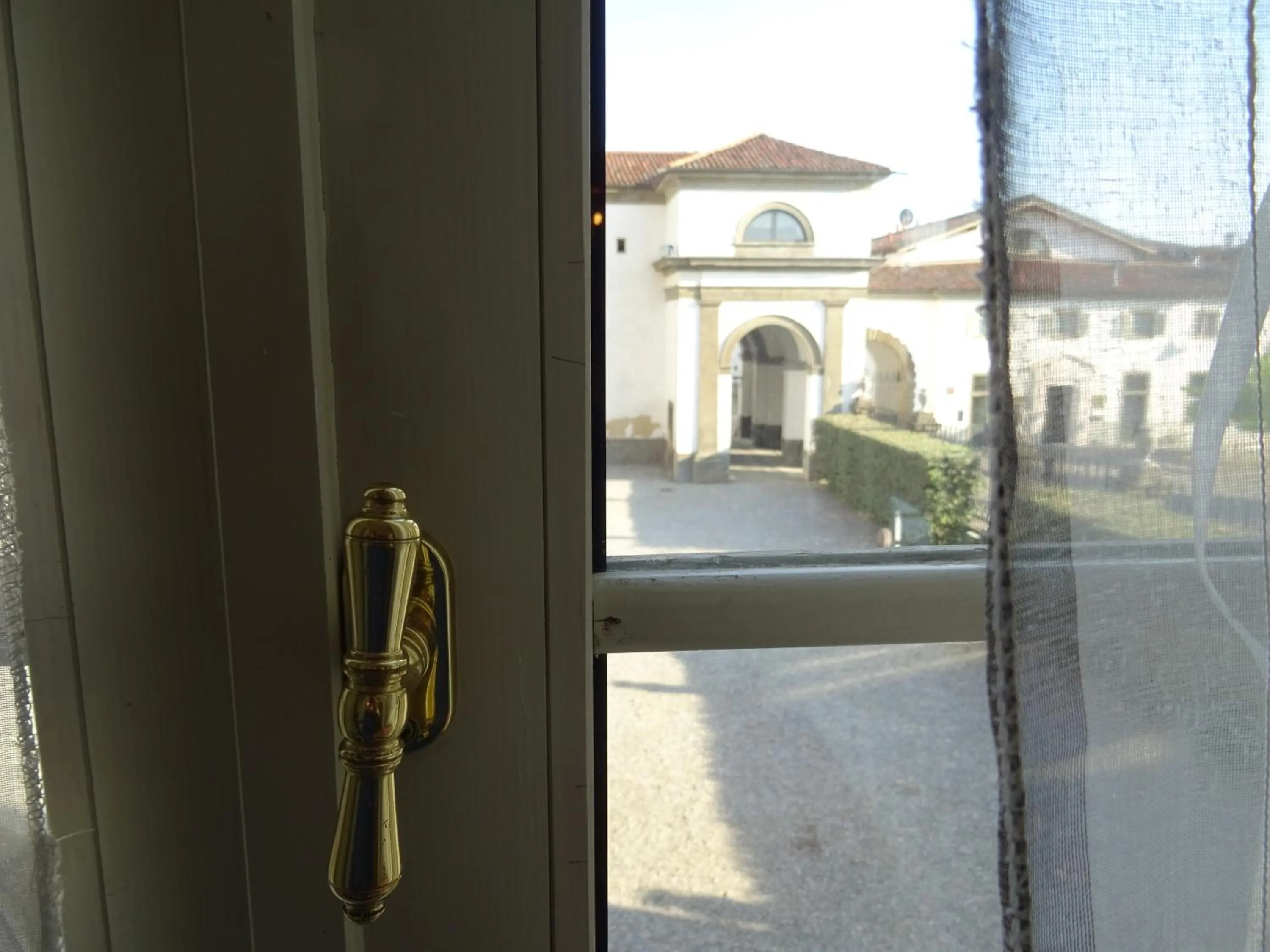 Property building in CharmeRooms Villa Moroni