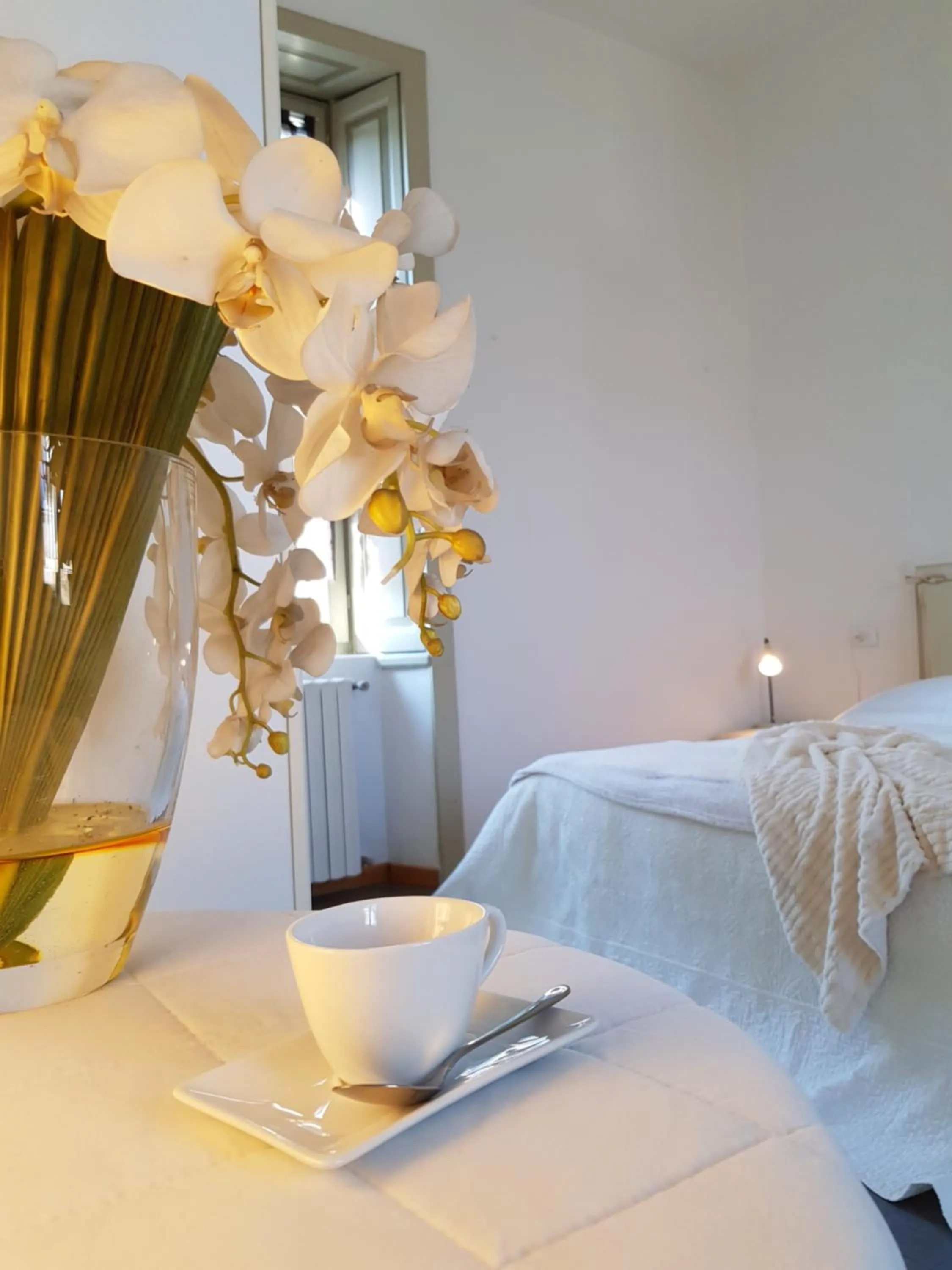 Bed in CharmeRooms Villa Moroni