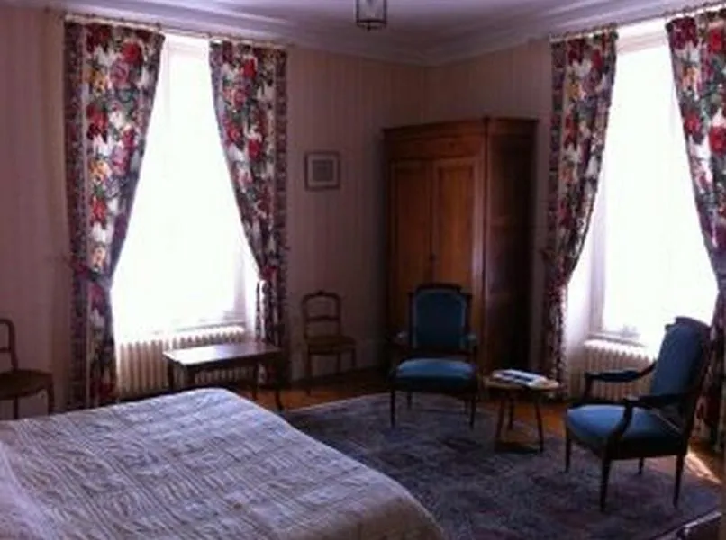 Bedroom, Bed in Château des Bouffards