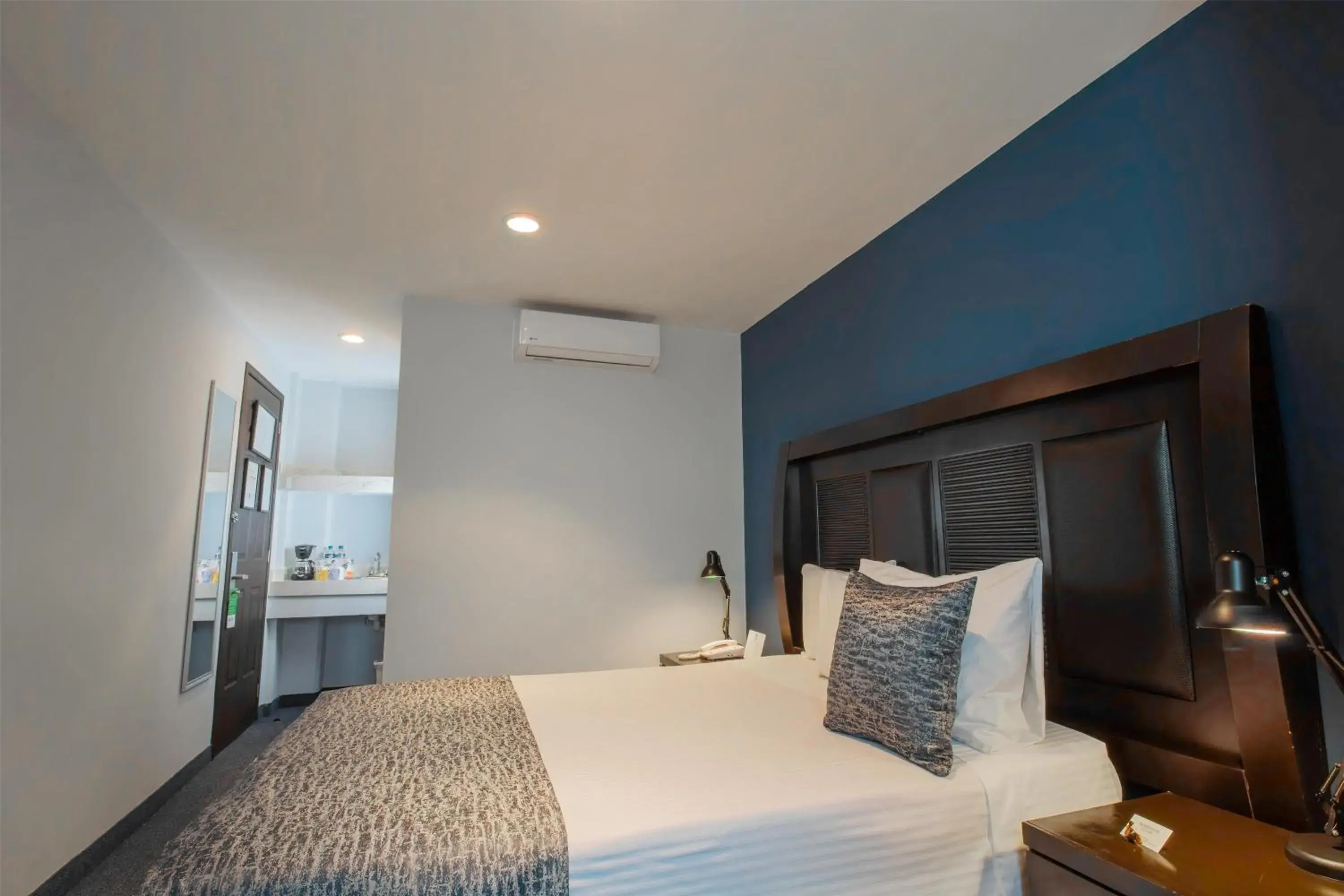 Bedroom, Bed in Best Western Real Tula Express Bedroom, Bed in Best Western Real Tula Express