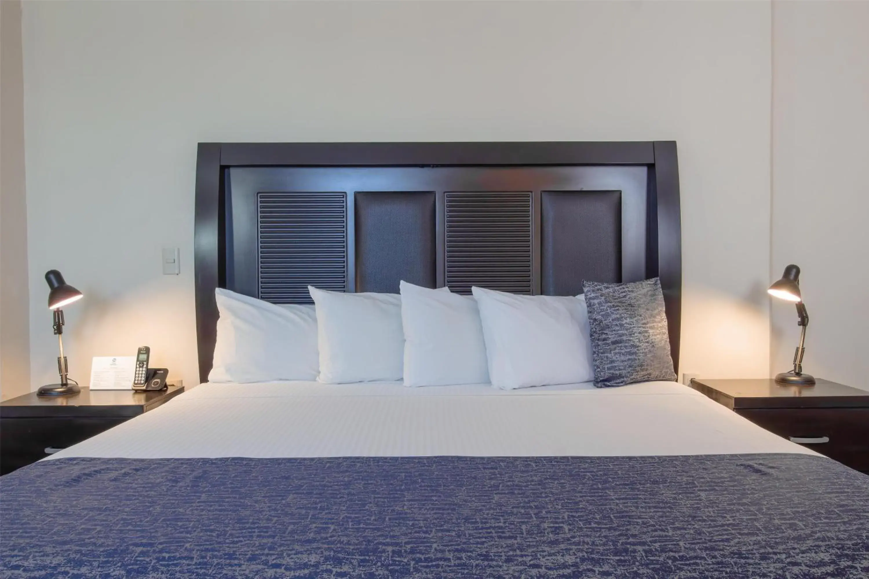 Photo of the whole room, Bed in Best Western Real Tula Express Photo of the whole room, Bed in Best Western Real Tula Express