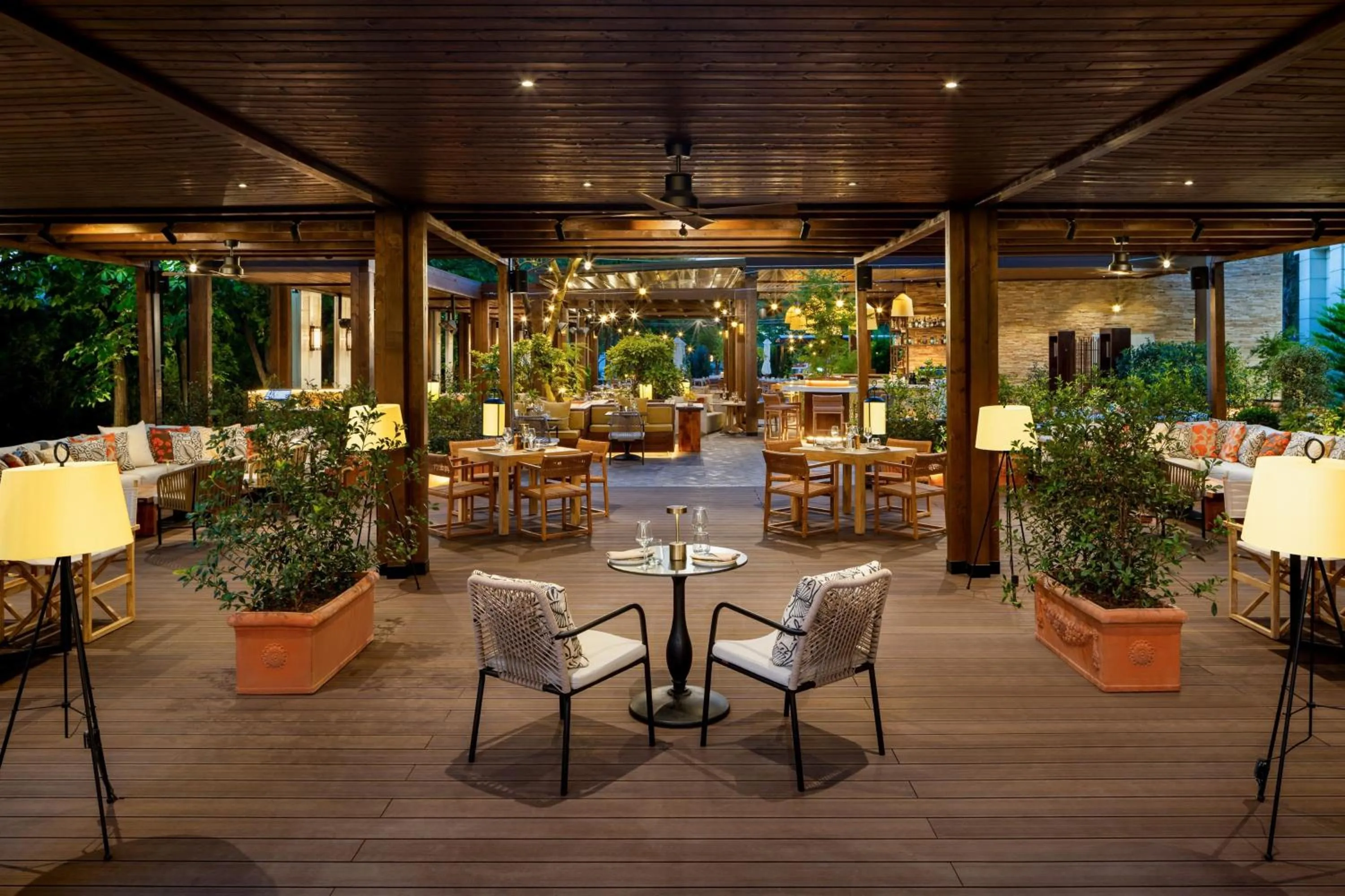 Restaurant/places to eat in JW Marriott Bucharest Grand Hotel