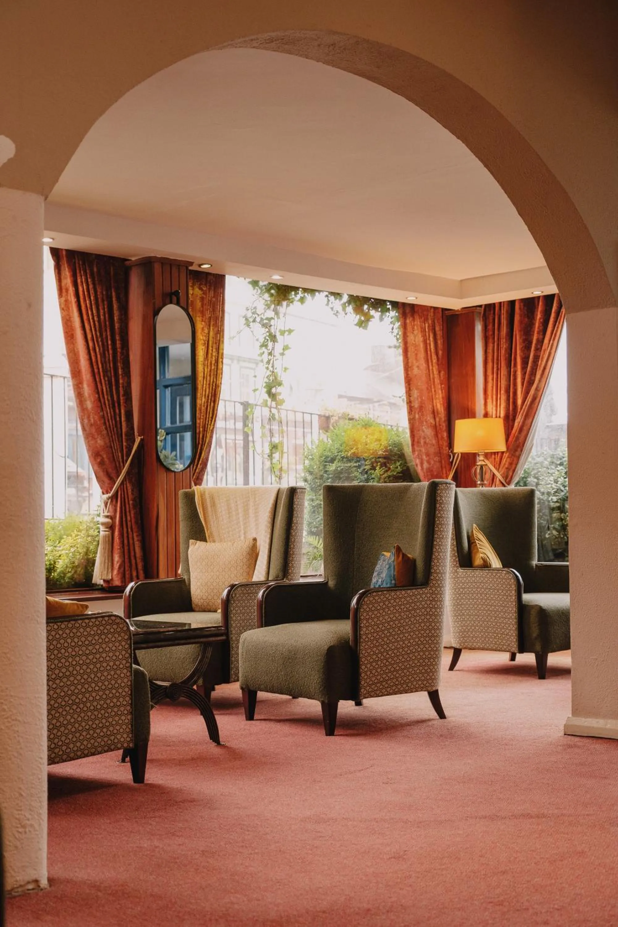 Alcock & Brown Hotel