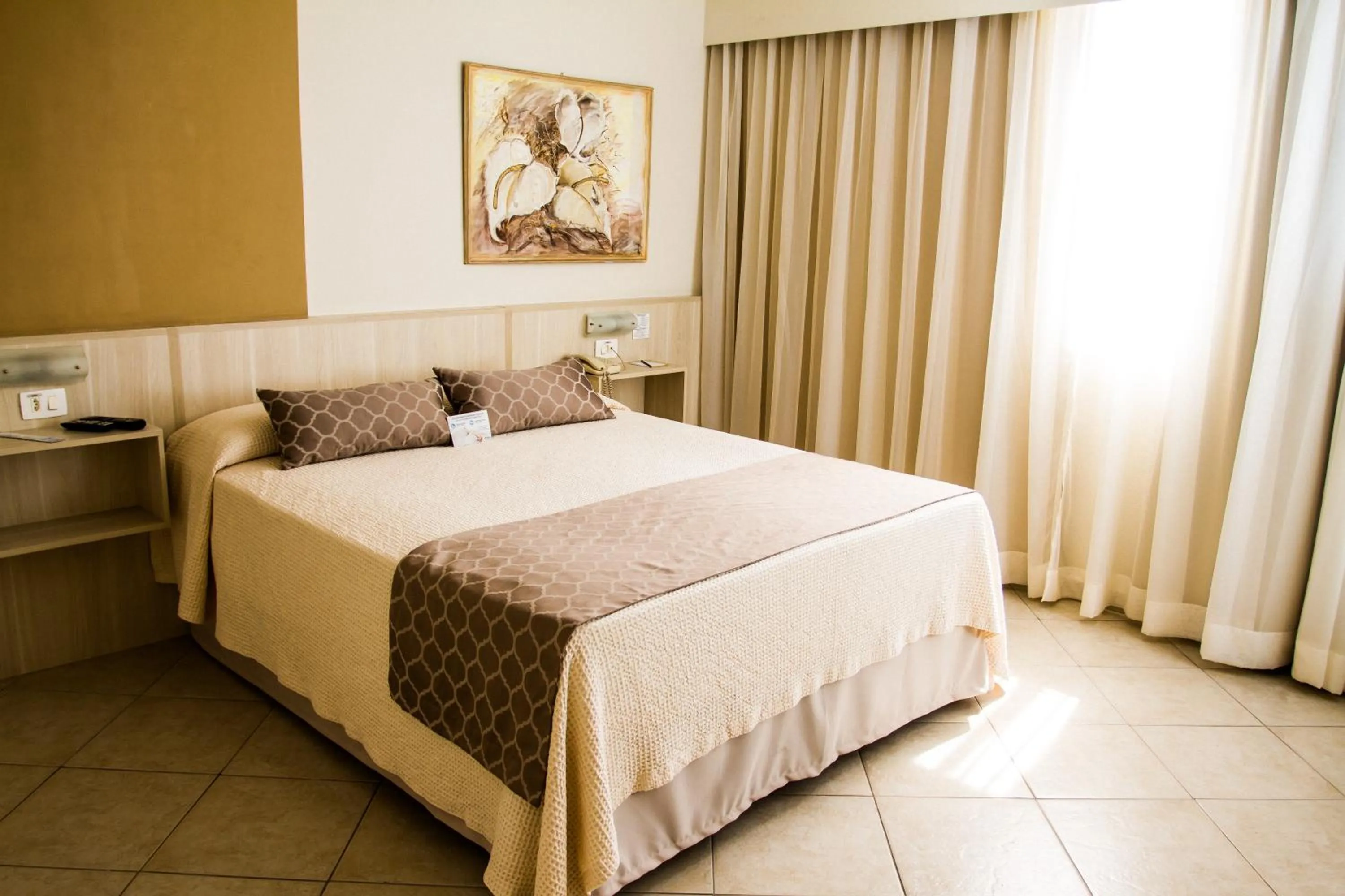 Bedroom, Bed in Hotel Binder Quality Inn