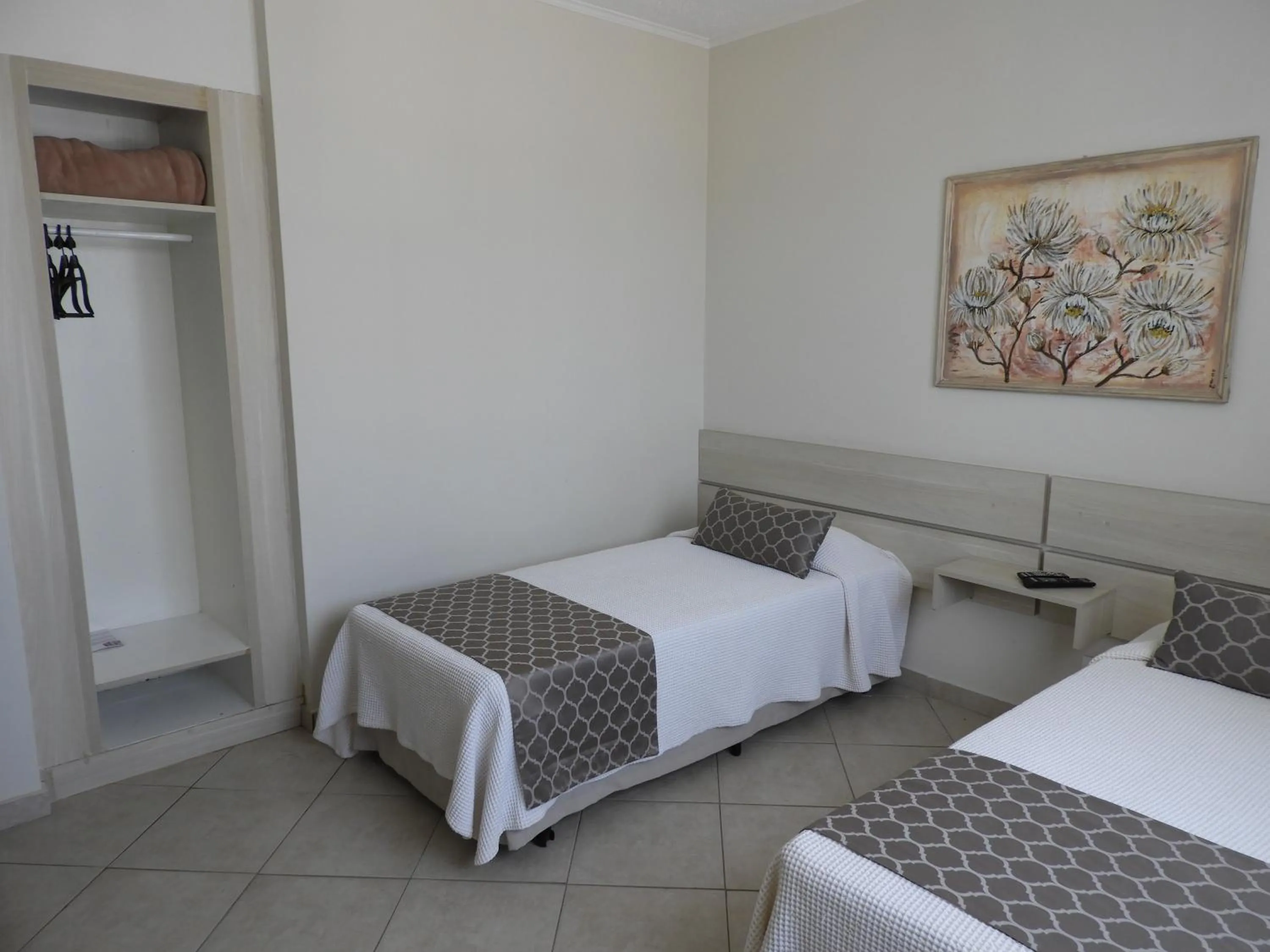 Bed in Hotel Binder Quality Inn