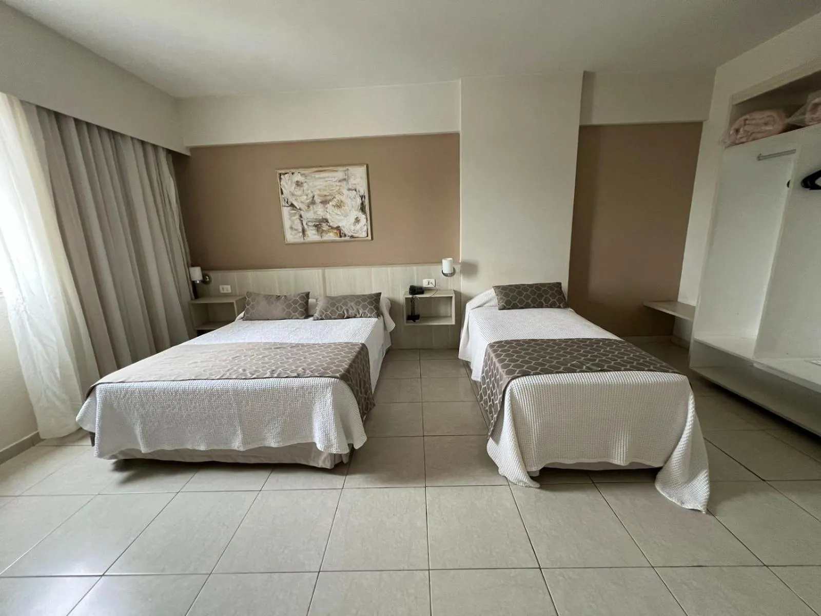 Bedroom, Bed in Hotel Binder Quality Inn