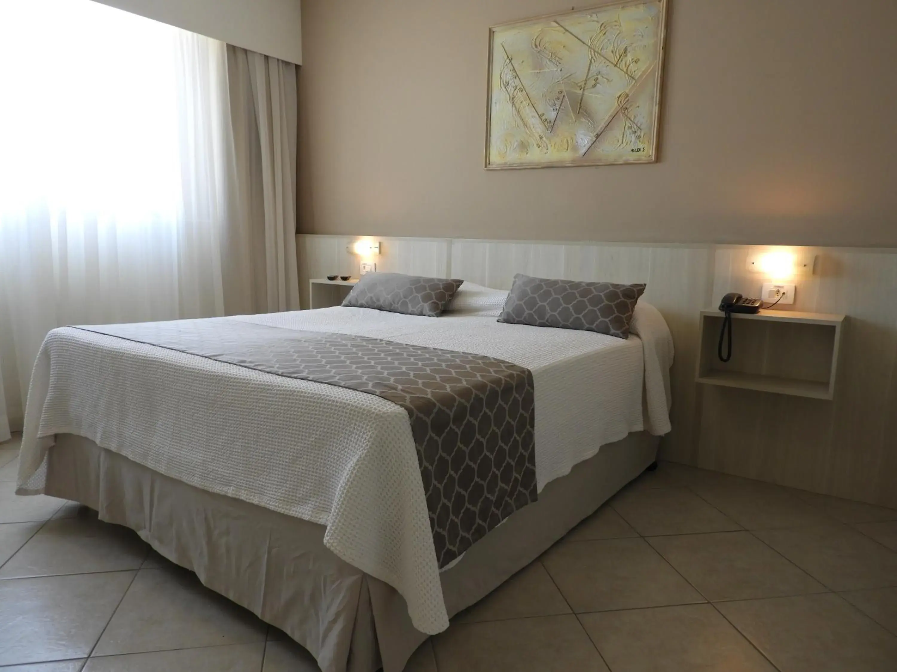 Bedroom, Bed in Hotel Binder Quality Inn Bedroom, Bed in Hotel Binder Quality Inn