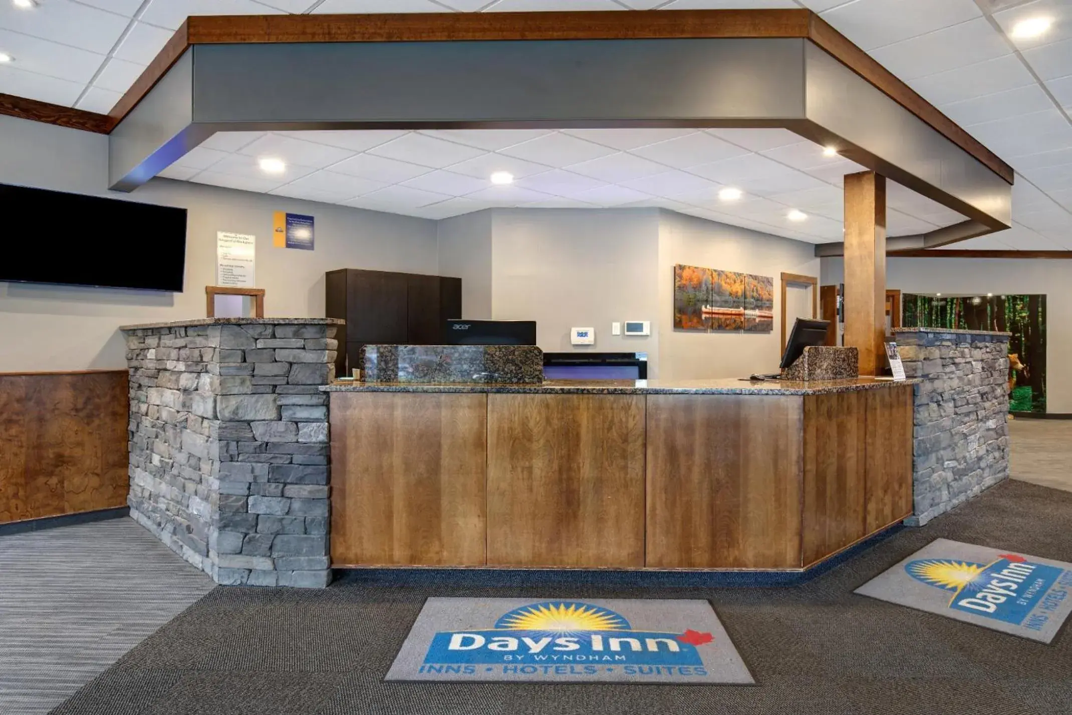Lobby or reception in Days Inn & Conference Centre by Wyndham Prince Albert Lobby or reception in Days Inn & Conference Centre by Wyndham Prince Albert