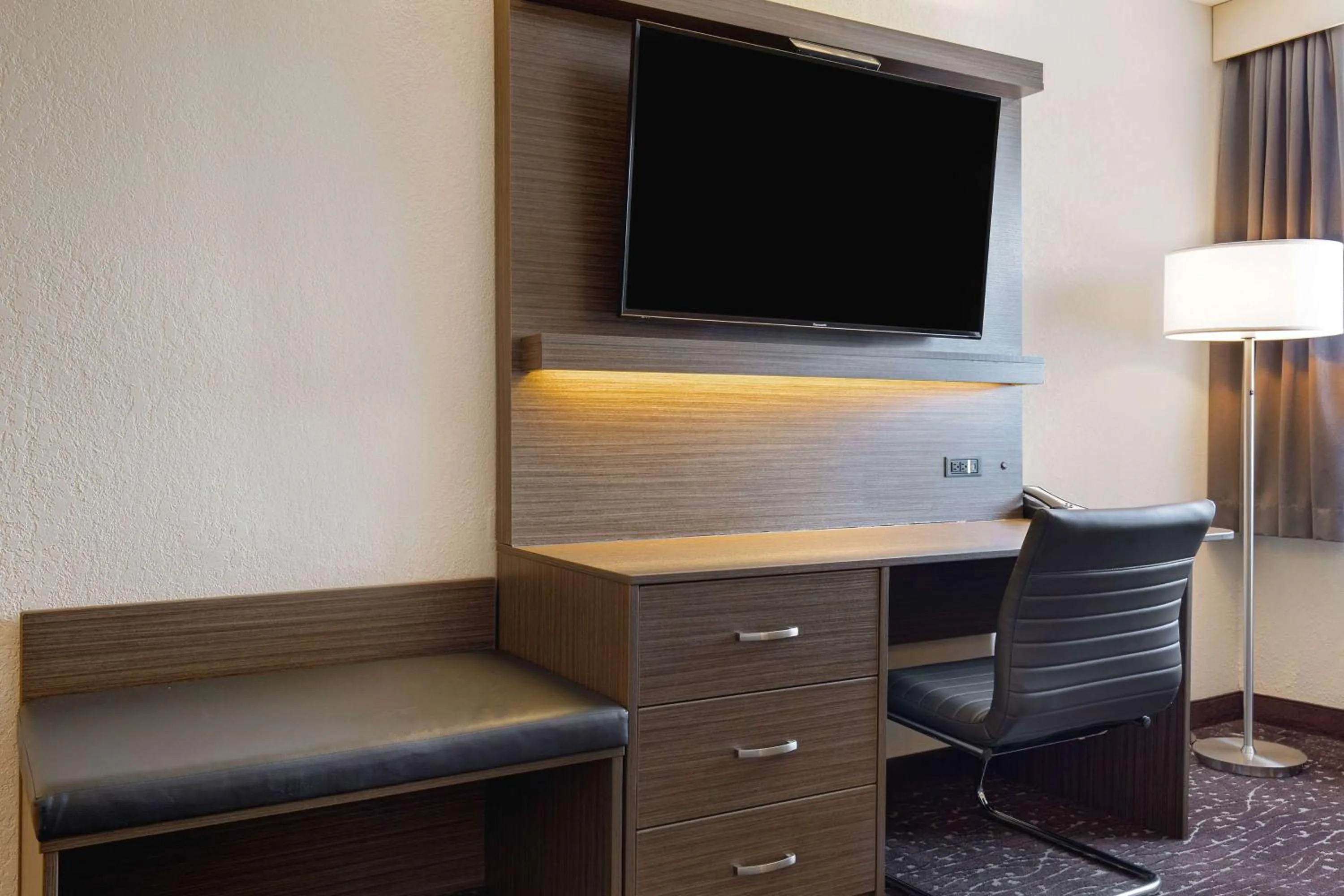 Photo of the whole room in Days Inn & Conference Centre by Wyndham Prince Albert