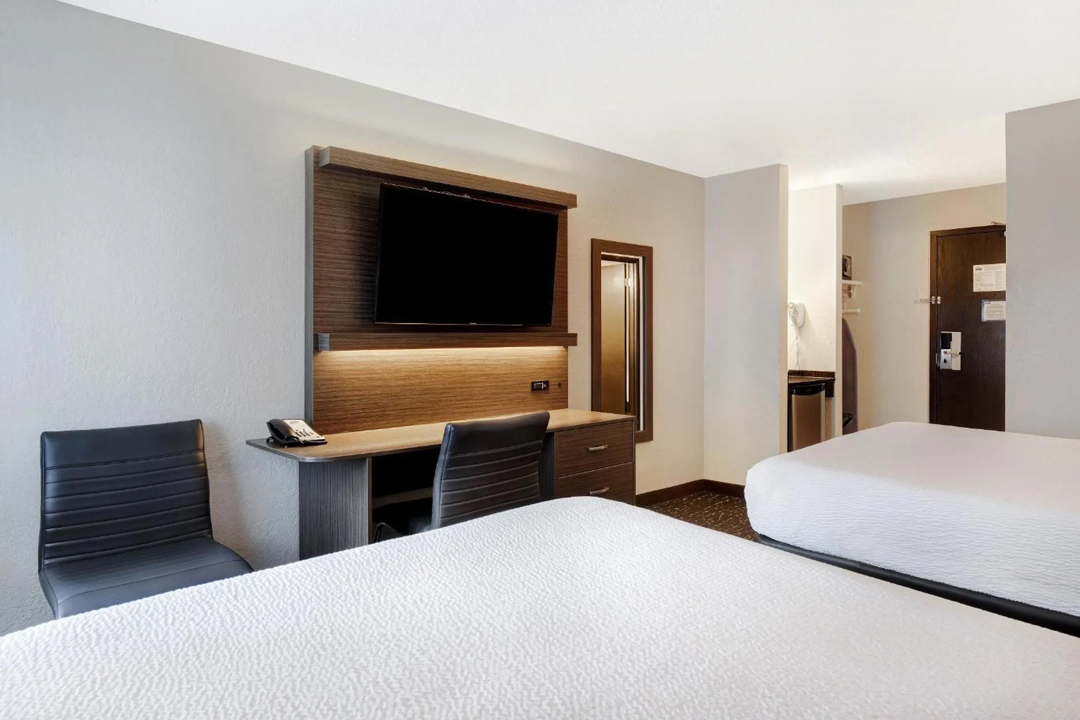 Bed in Days Inn & Conference Centre by Wyndham Prince Albert