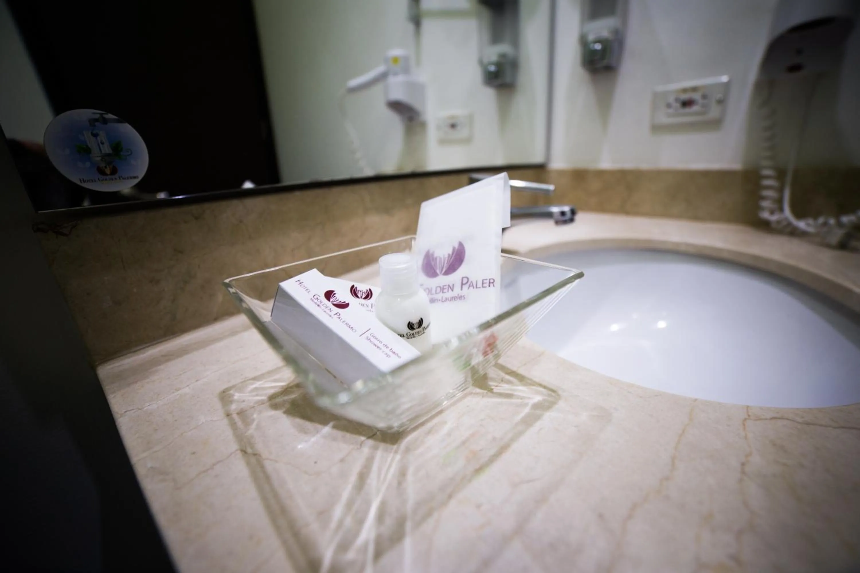 Bathroom in Hotel Golden Palermo