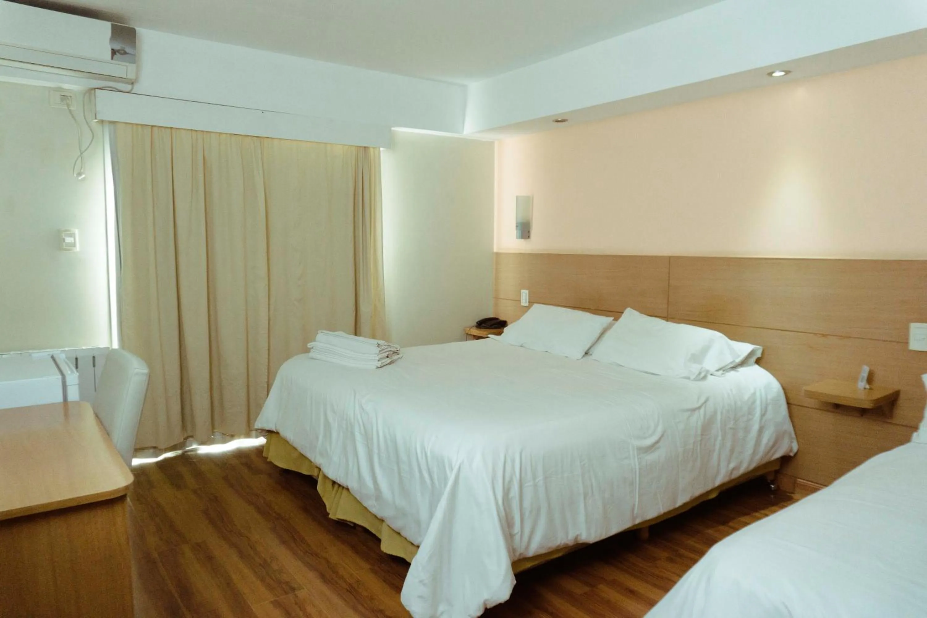 Bedroom, Bed in San Martin Hotel y Spa