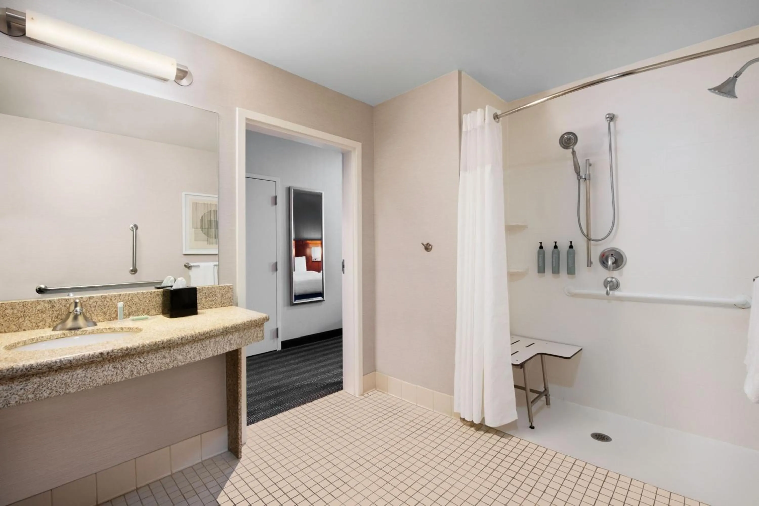 Bathroom in Courtyard Kansas City at Briarcliff