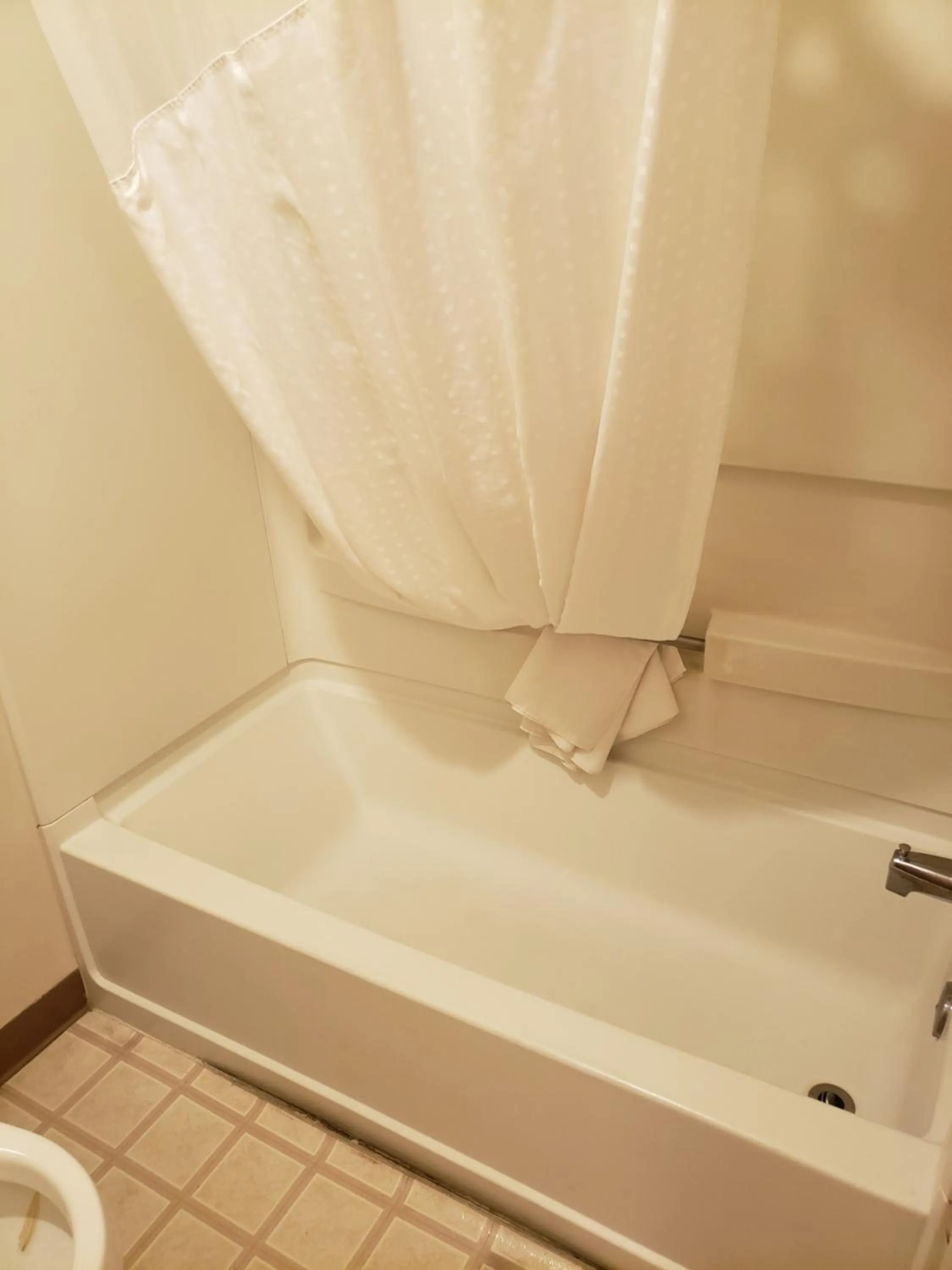 Bathroom in Cozy Inn