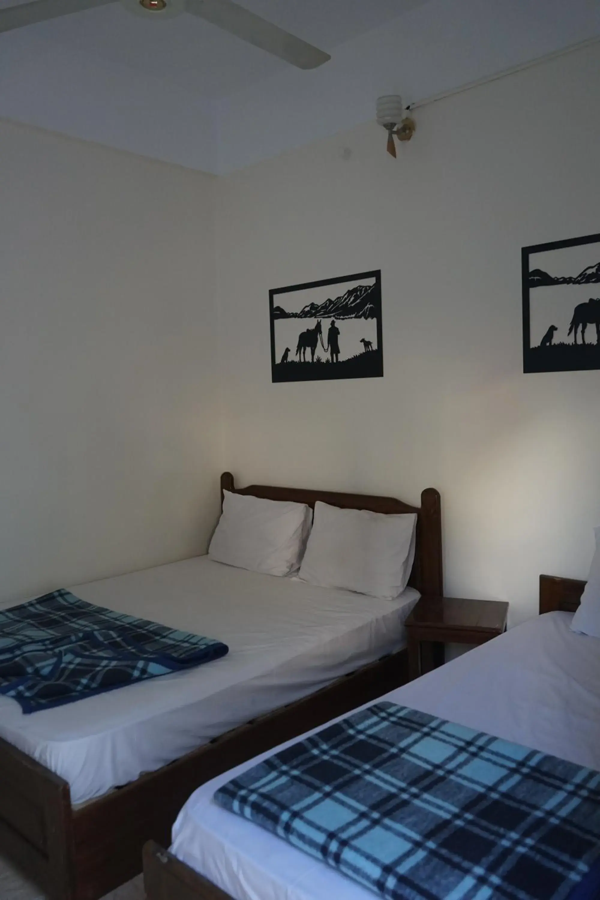 Standard Triple Room in Alaska Camp & Hotel Standard Triple Room in Alaska Camp & Hotel