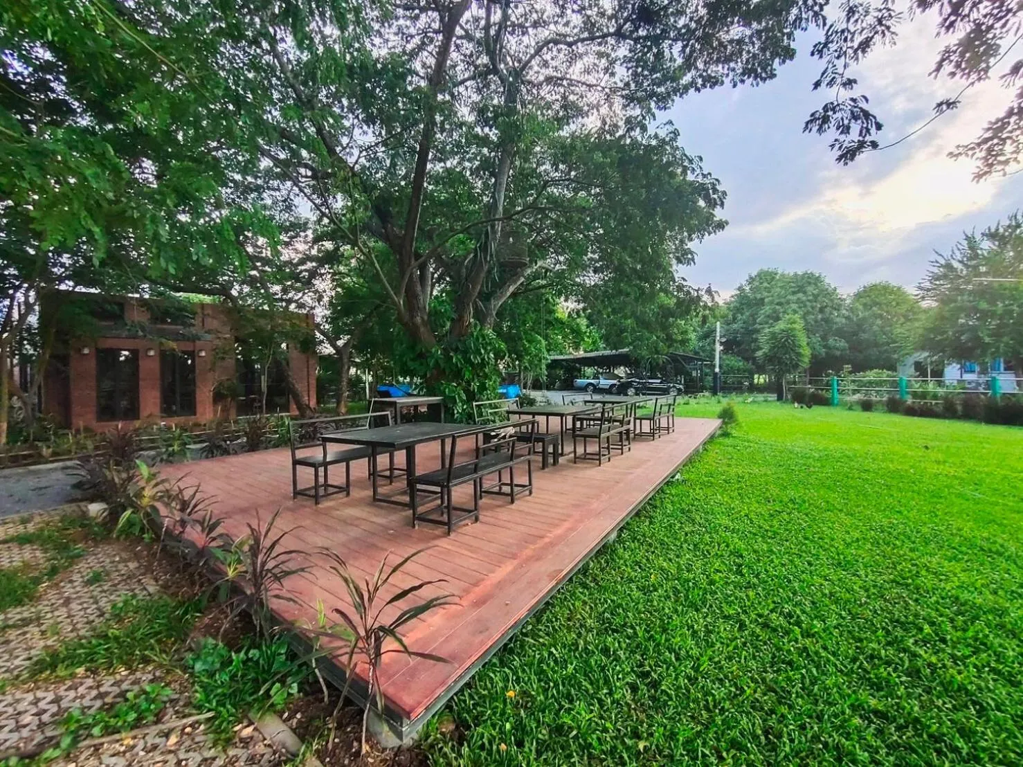 Baan Tonjaeng B&B