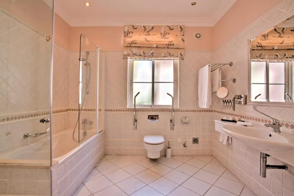 Bathroom in Quinta Jacintina - My Secret Garden Hotel