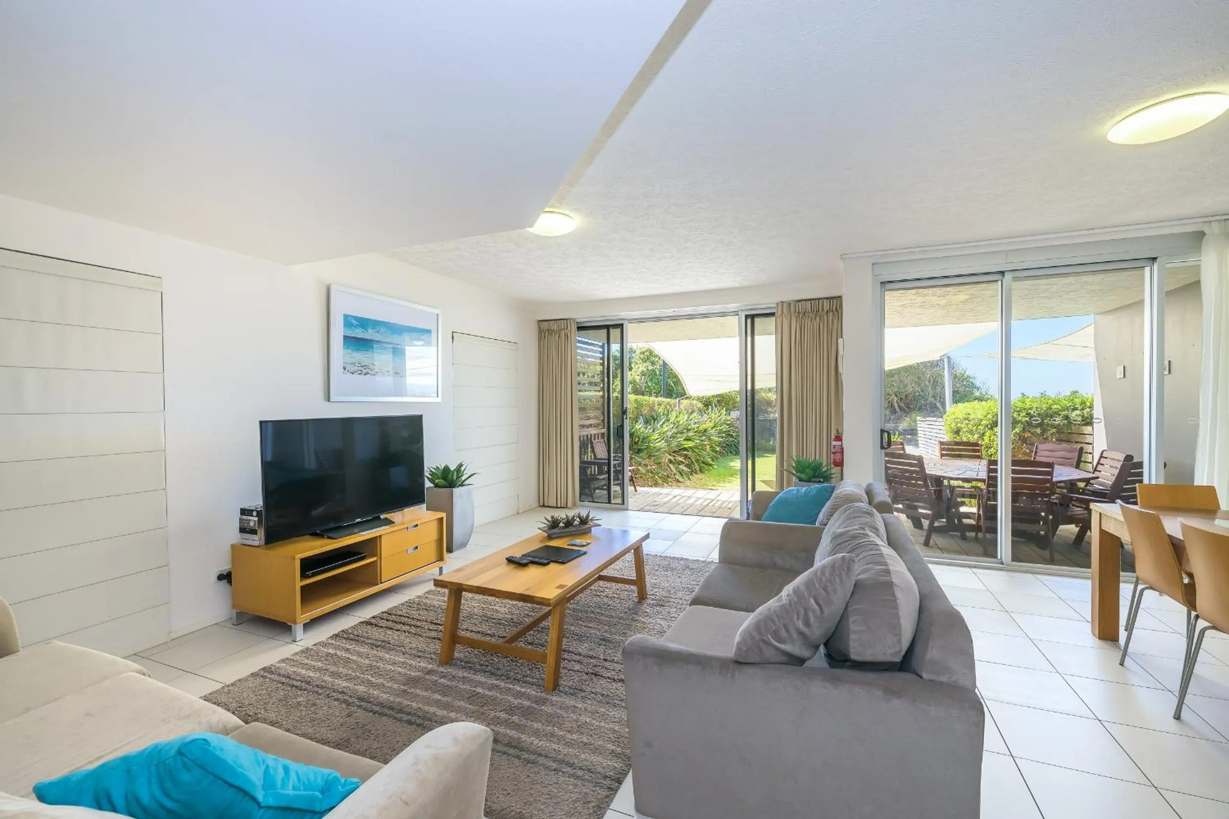 TV and multimedia in On The Beach Resort Bribie Island