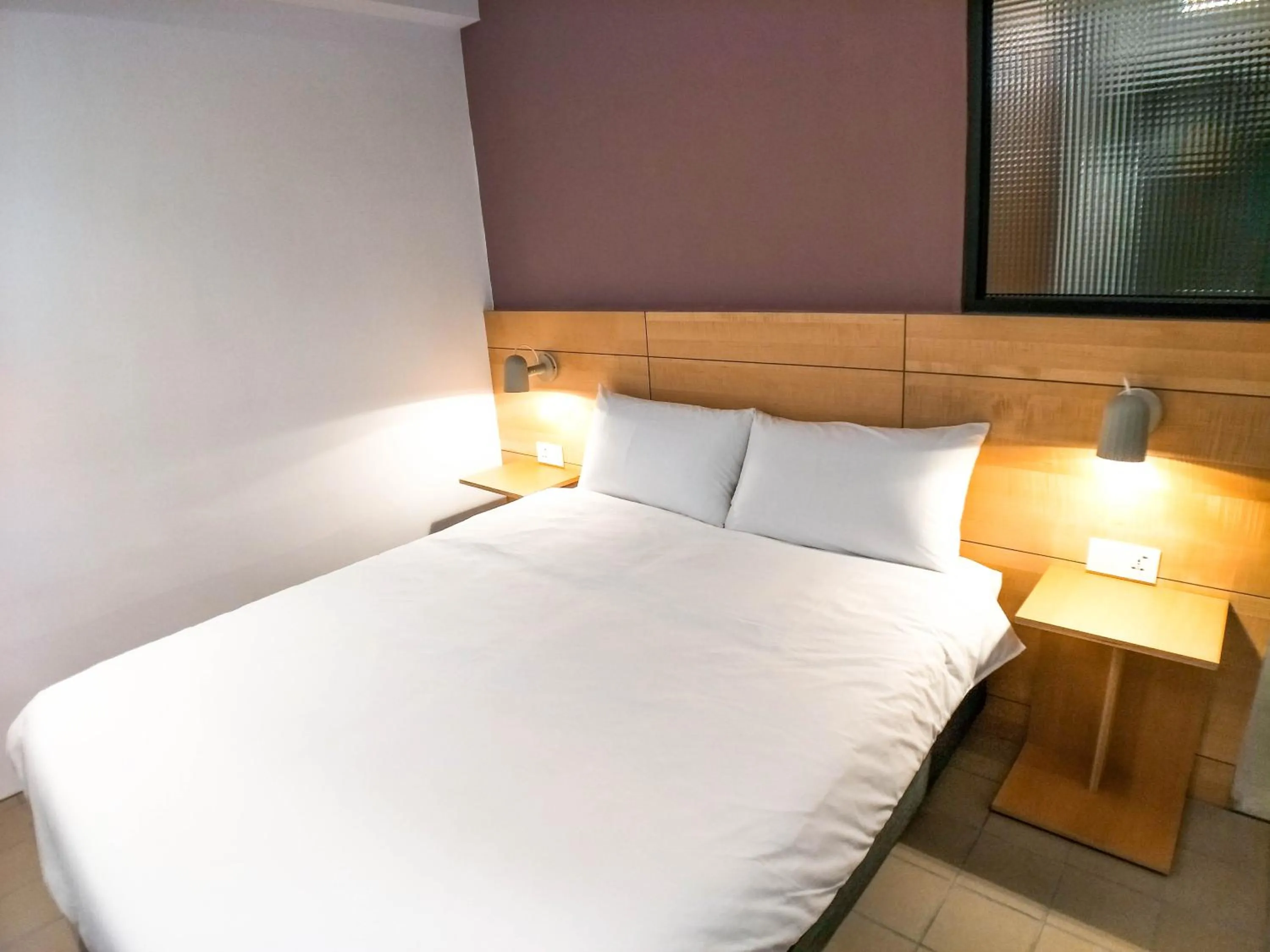 Bed in Dayspring Inn