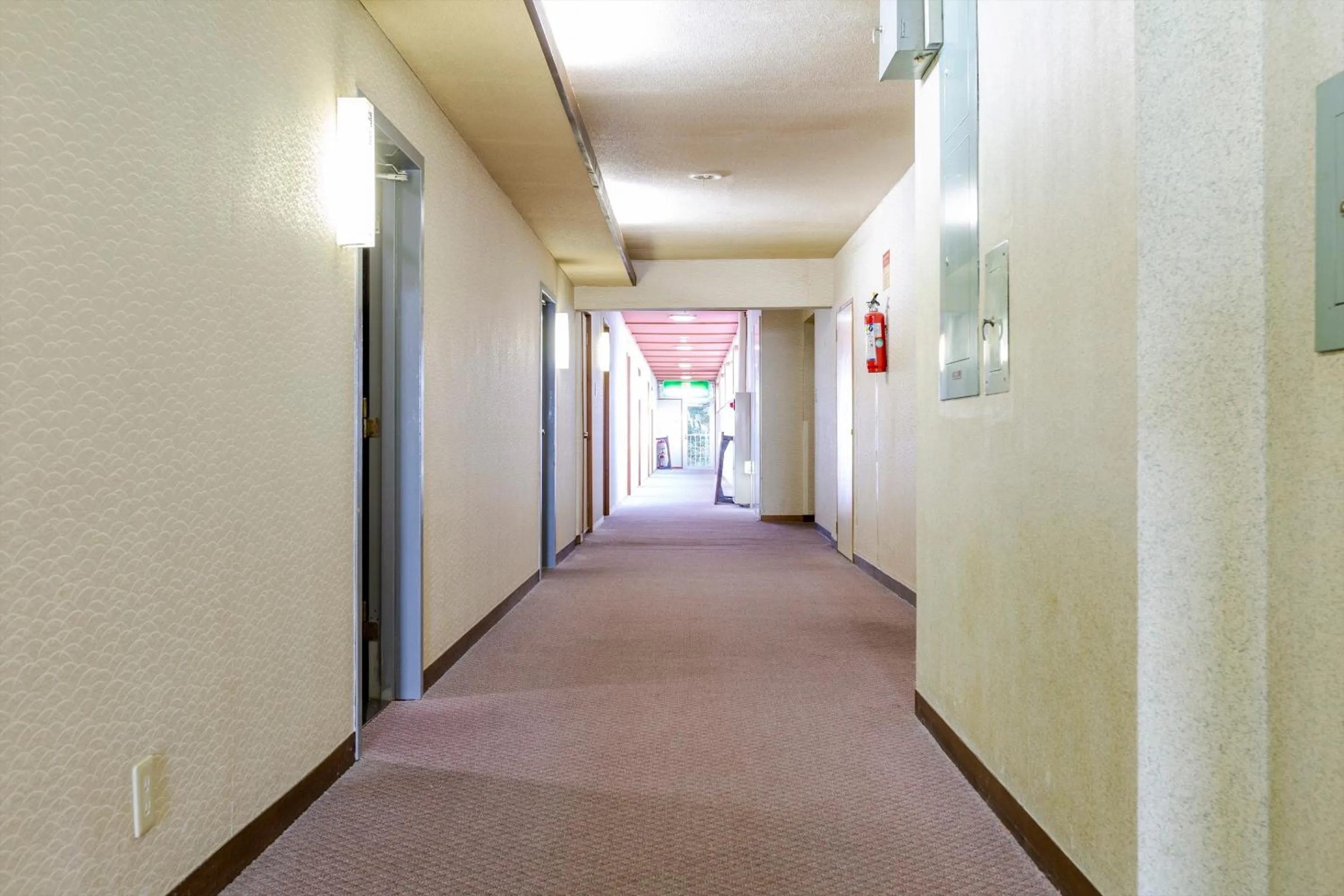 Lobby or reception in Tsuruga Tunnel Onsen Kitaguni Grand Hotel