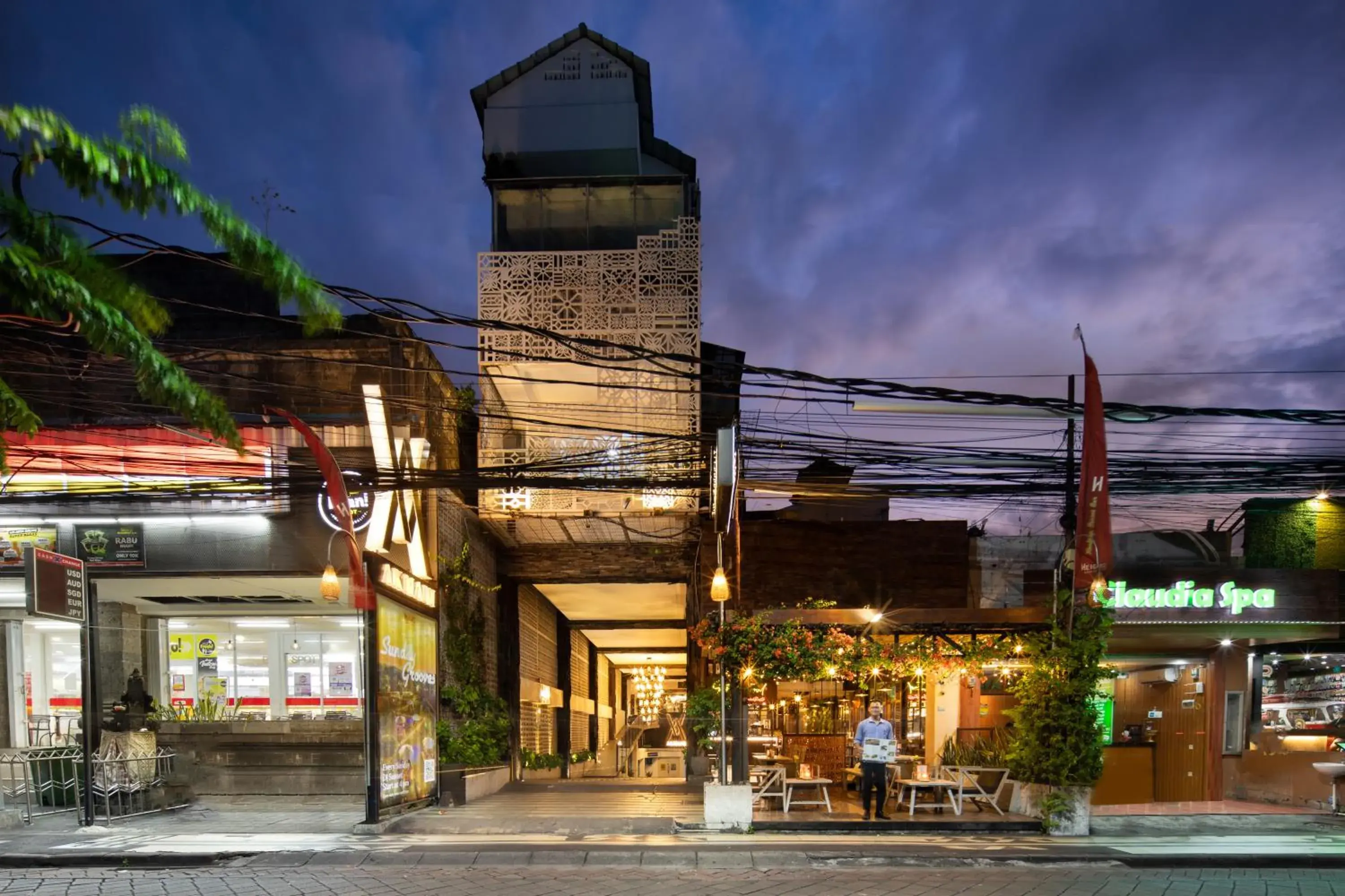 Property building in The Akmani Legian Property building in The Akmani Legian
