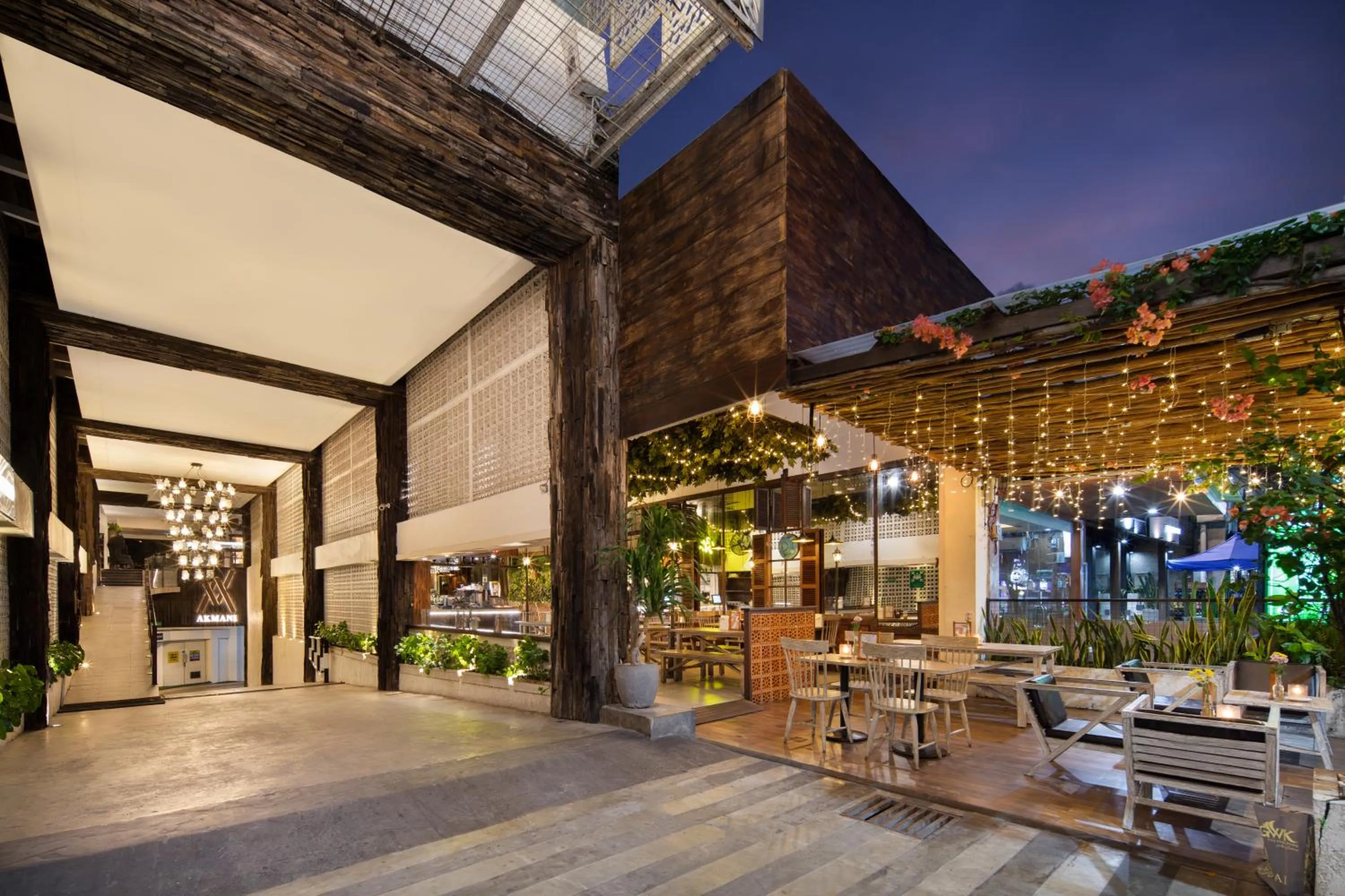 Restaurant/places to eat in The Akmani Legian