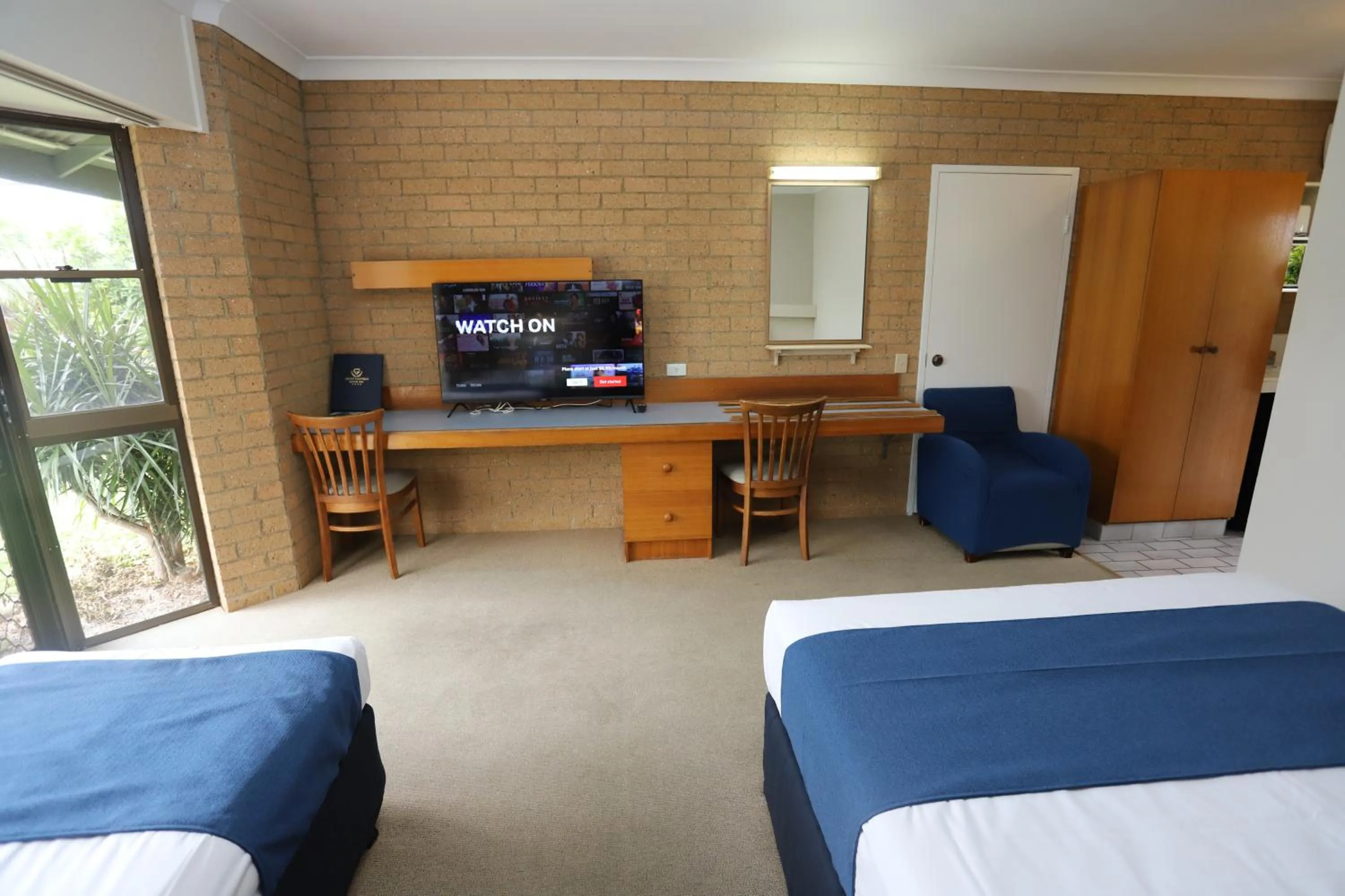 Bed in Great Eastern Motor Inn Gympie