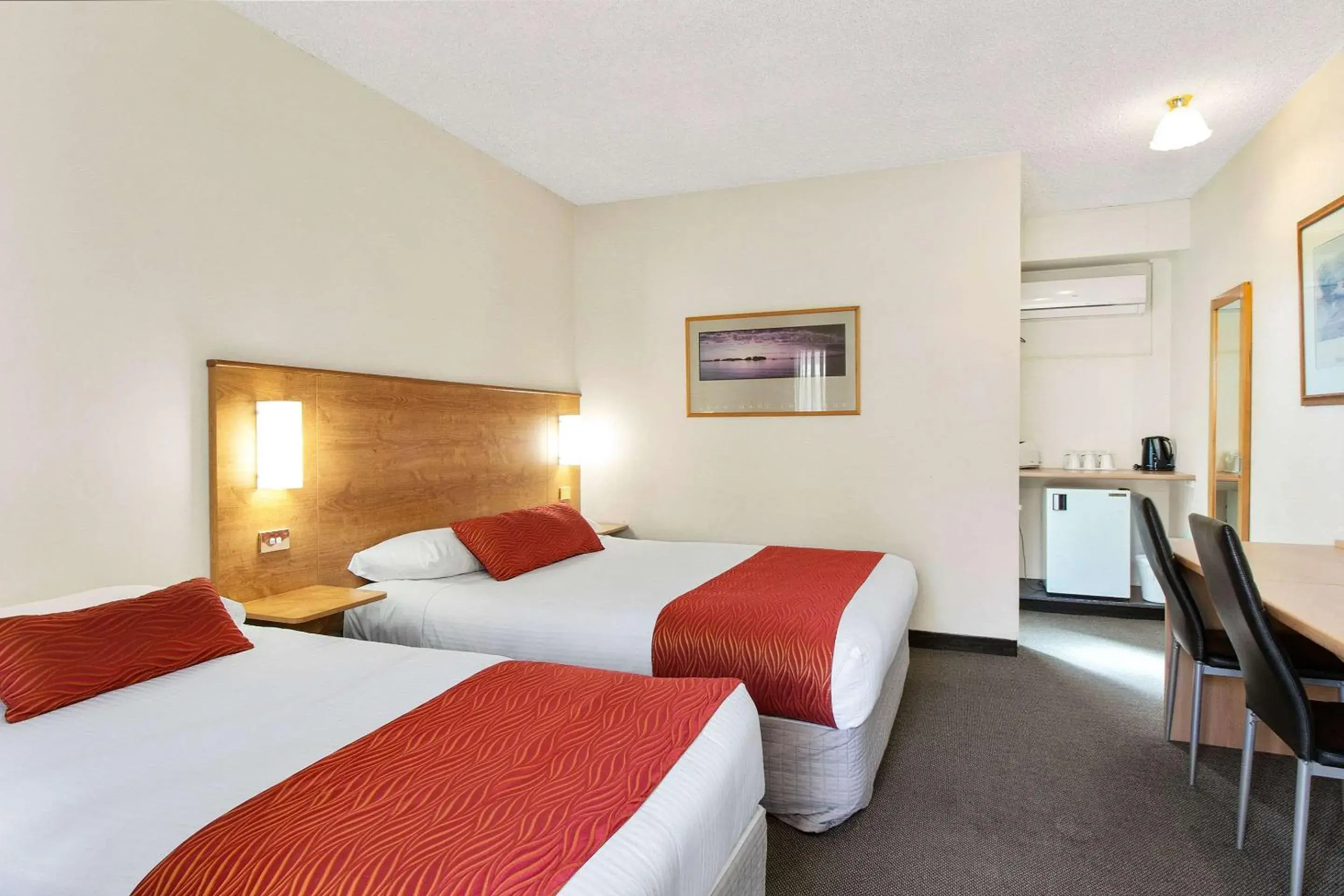 Standard Twin Room - single occupancy - Non-Smoking in Econo Lodge Griffith Motor Inn Standard Twin Room - single occupancy - Non-Smoking in Econo Lodge Griffith Motor Inn