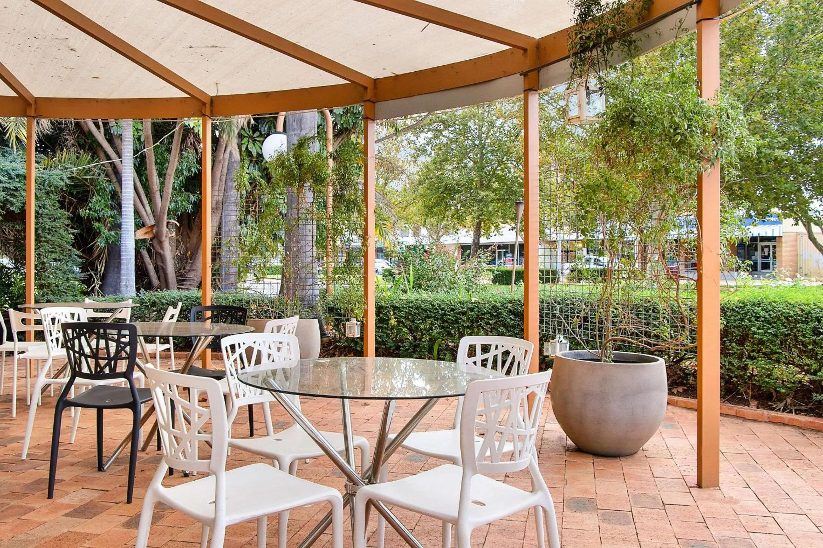 On site in Econo Lodge Griffith Motor Inn