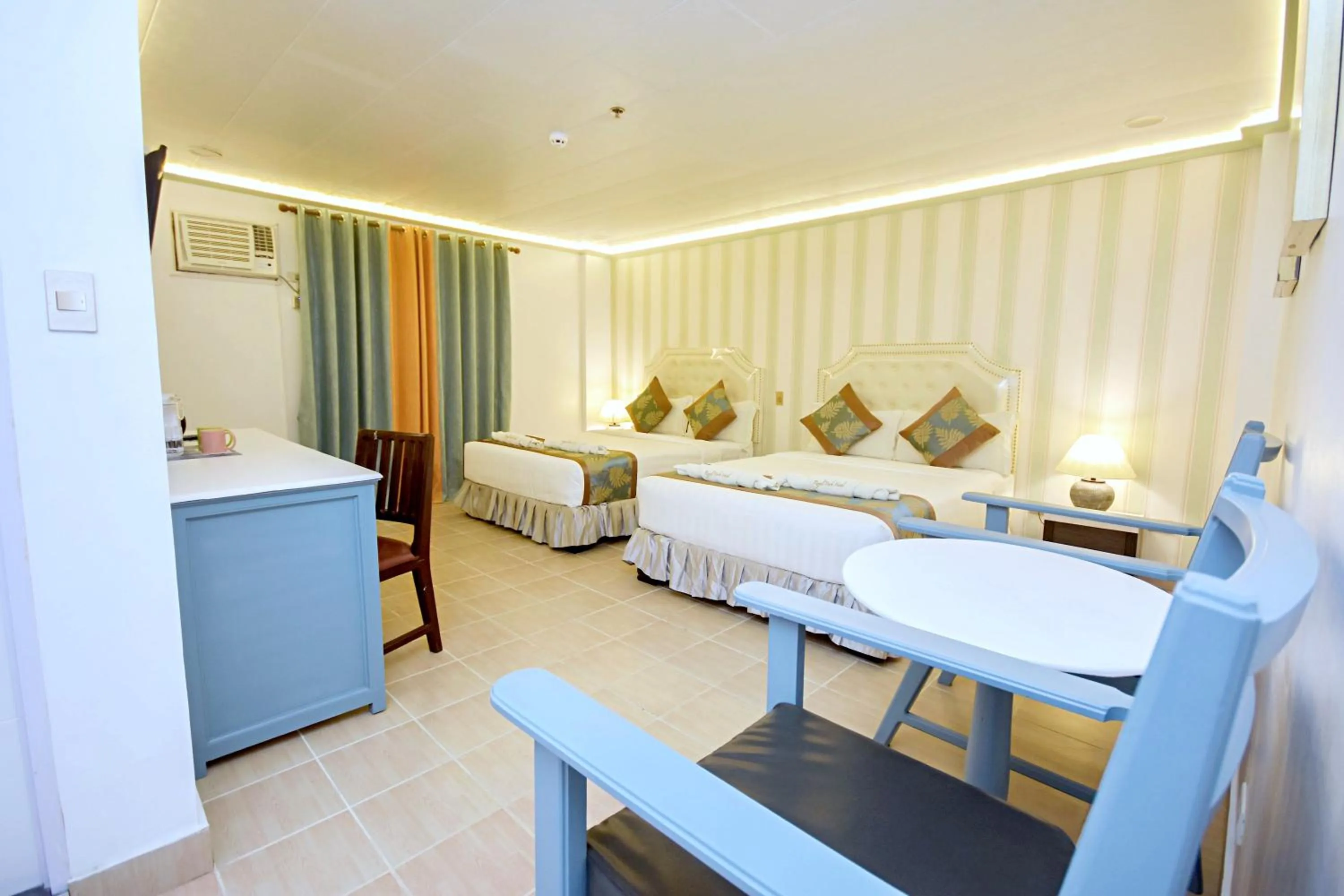 Photo of the whole room, Bed in Royal Park Resort Boracay