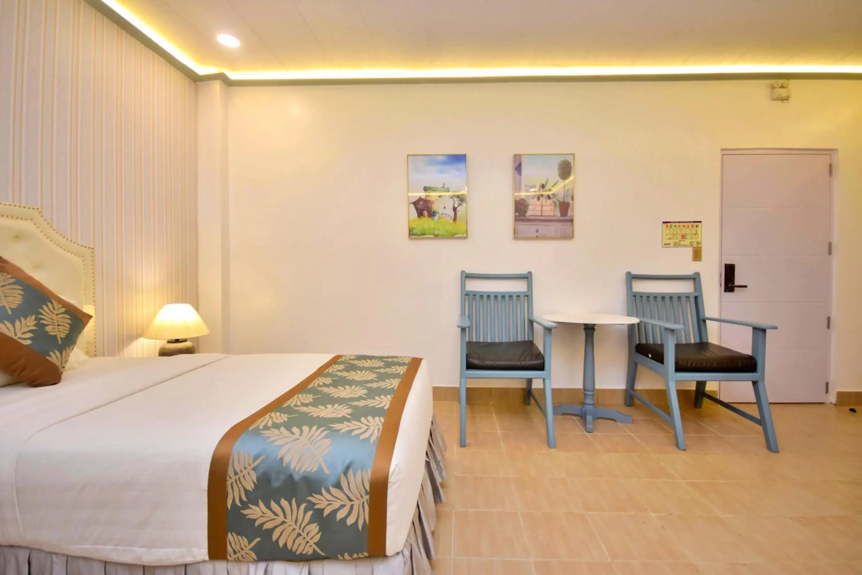 Seating area, Bed in Royal Park Resort Boracay Seating area, Bed in Royal Park Resort Boracay