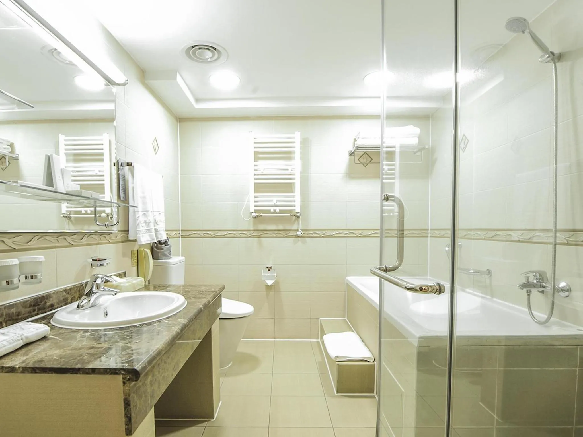 Bathroom in Kempinski Hotel Khan Palace