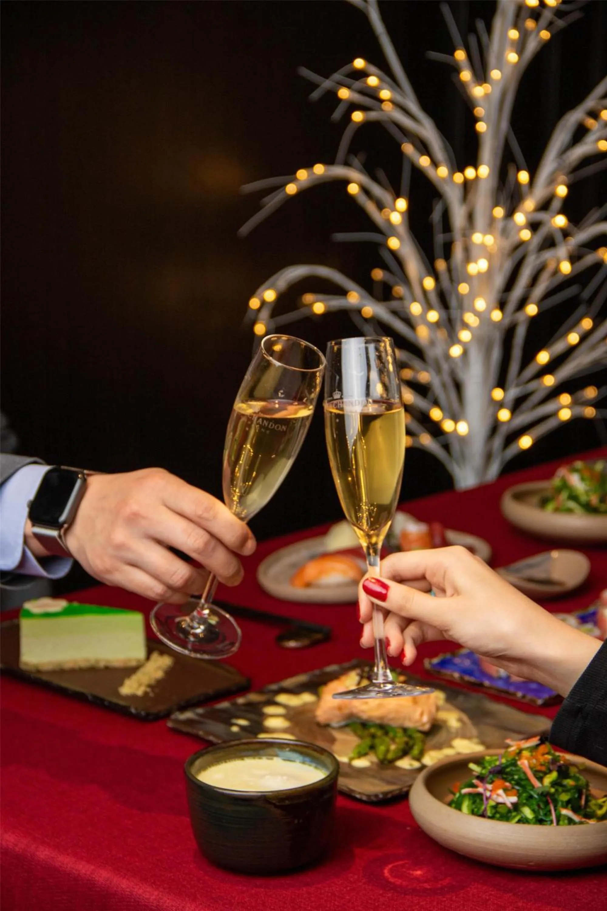 Restaurant/places to eat in Kempinski Hotel Khan Palace