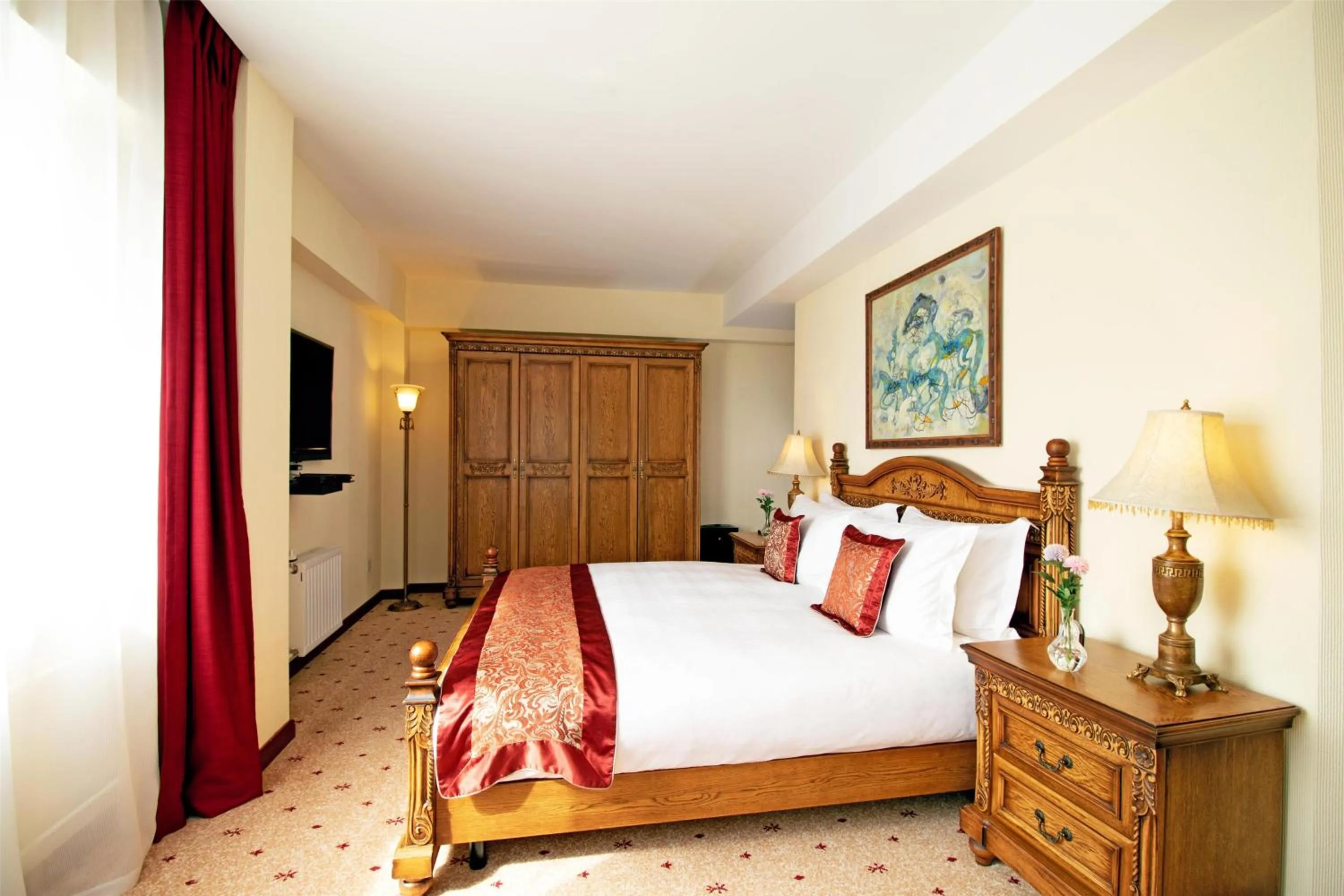 Bedroom, Bed in Kempinski Hotel Khan Palace