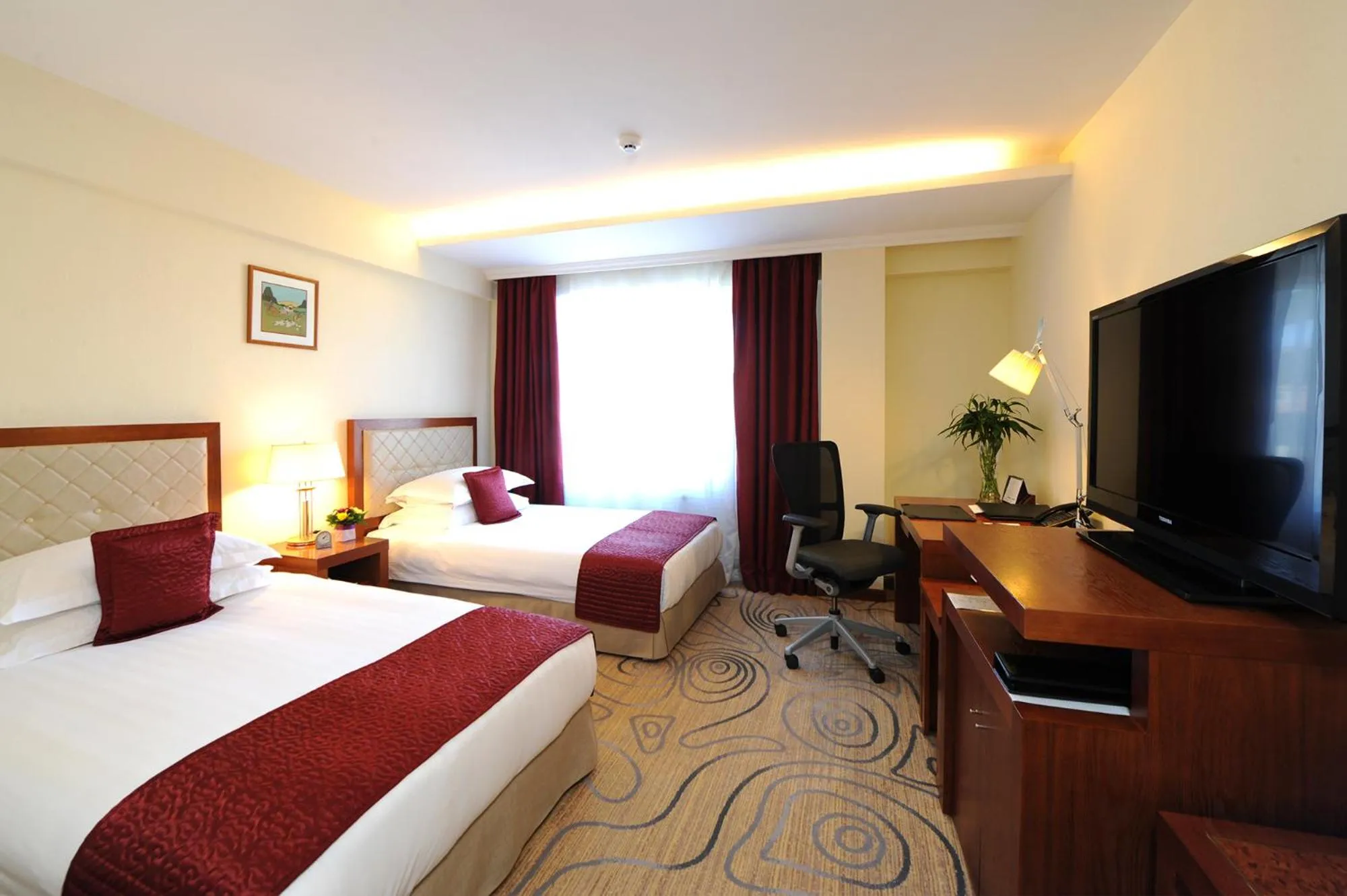 TV and multimedia, Bed in Kempinski Hotel Khan Palace