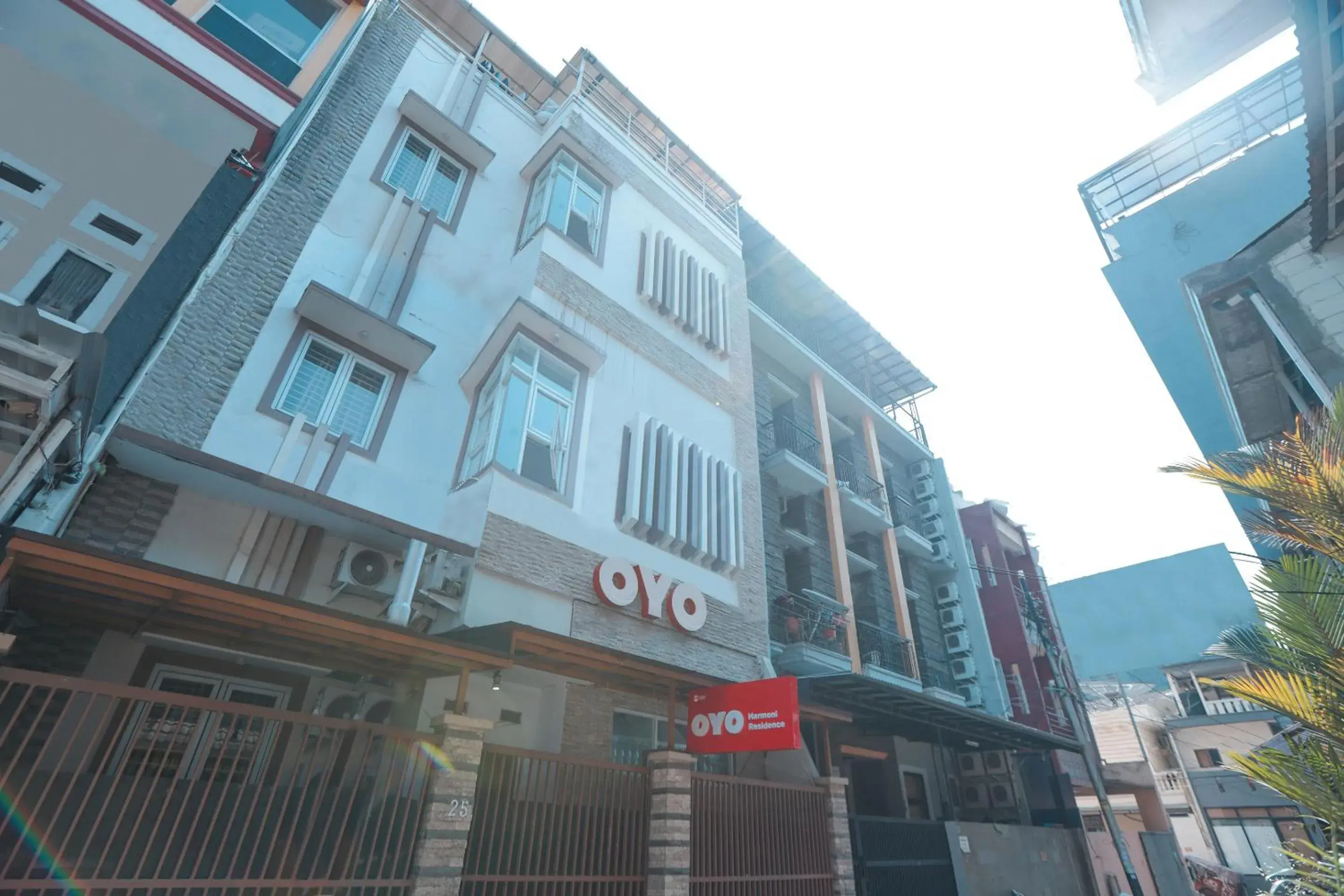 Facade/entrance, Property Building in OYO 150 Harmoni Residence