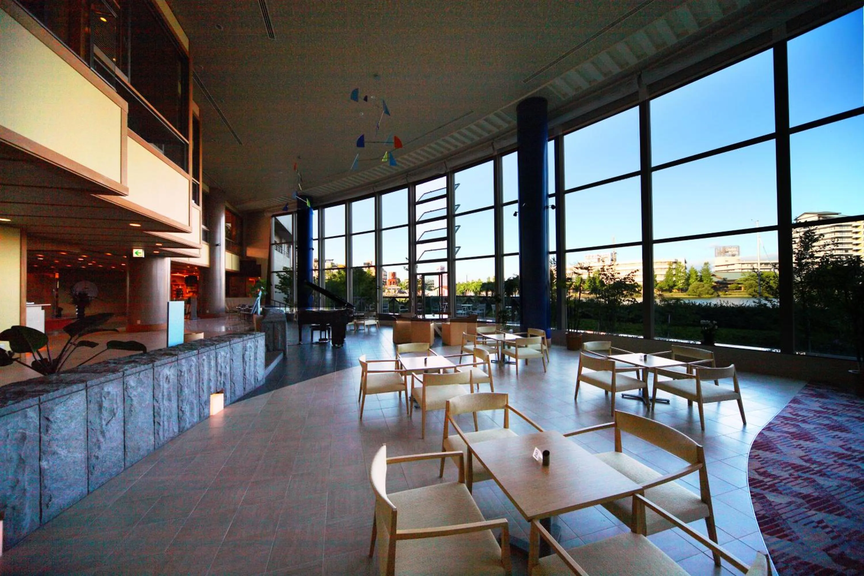 Communal lounge/ TV room in Biwako Ryokusuitei