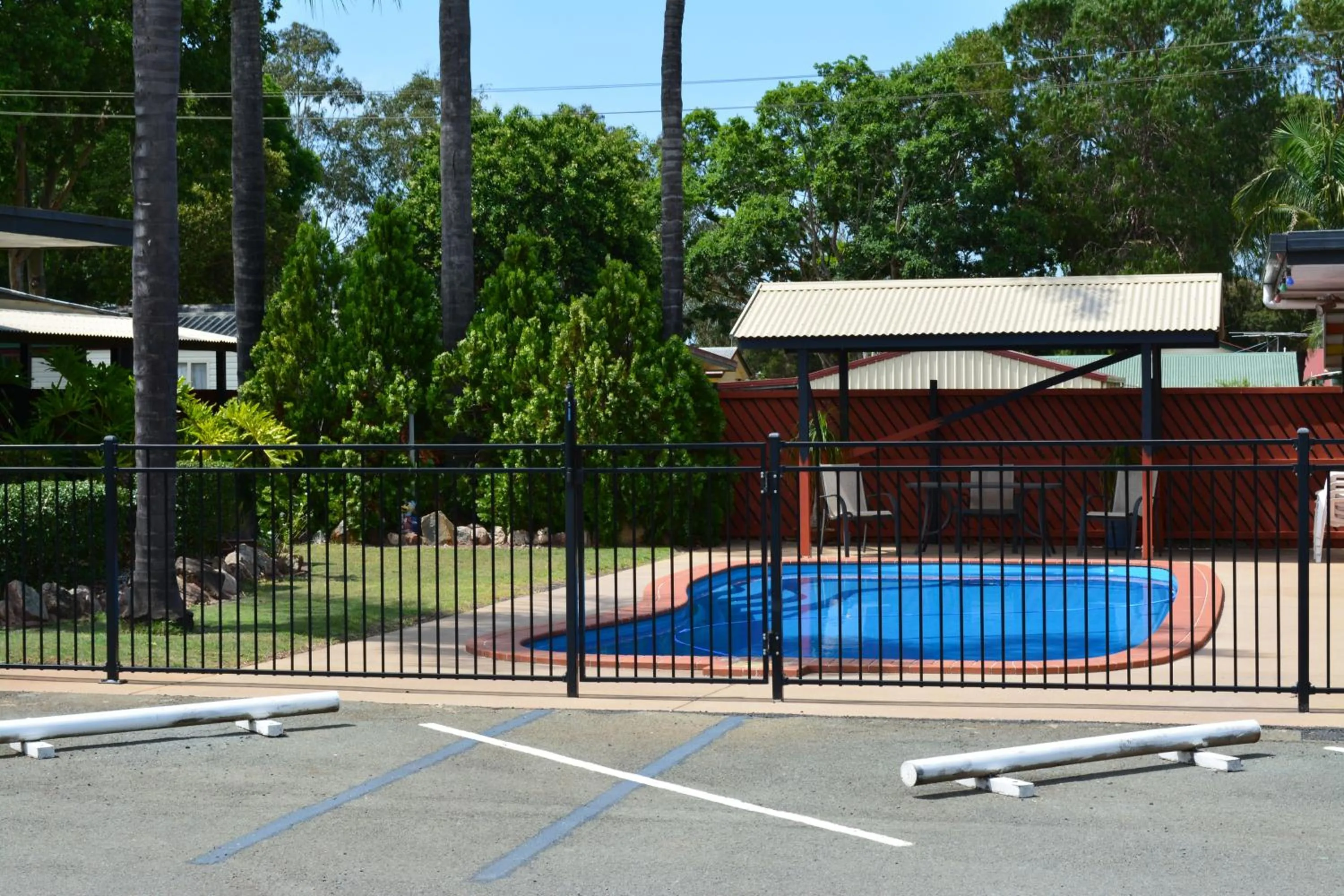 Pool view in Motel Oasis