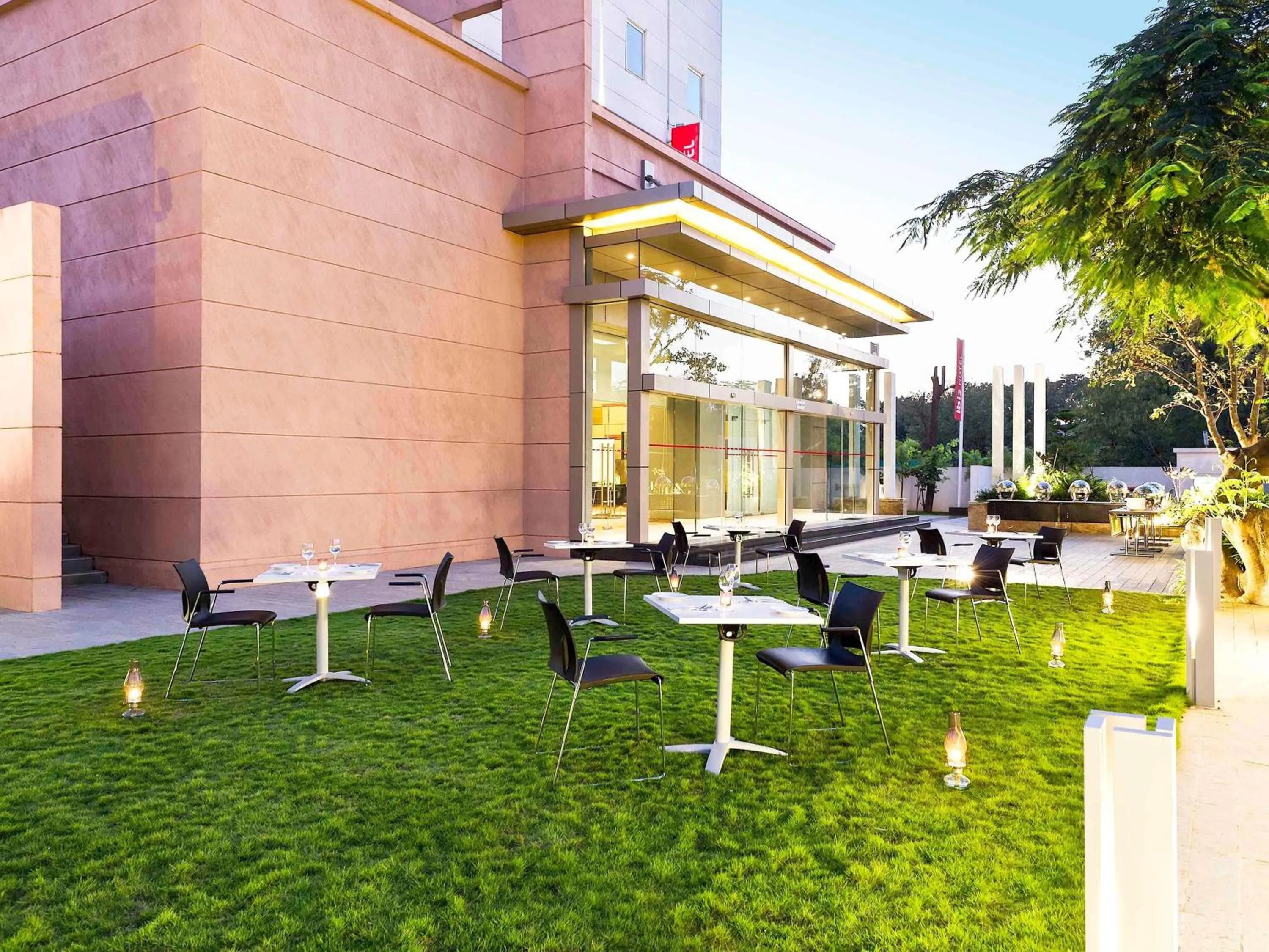 Restaurant/places to eat in ibis Nashik - An Accor Brand