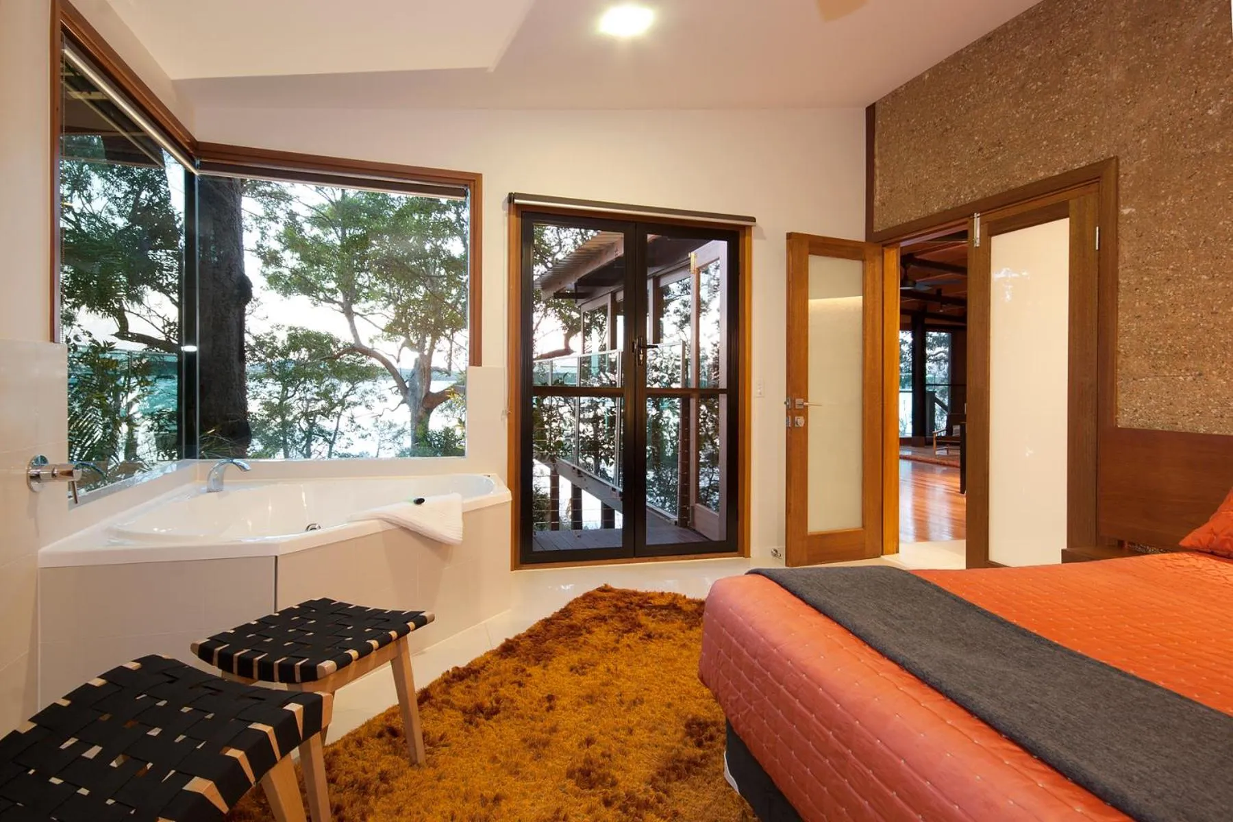 Bedroom, Bed in Eumarella Shores Noosa Lake Retreat