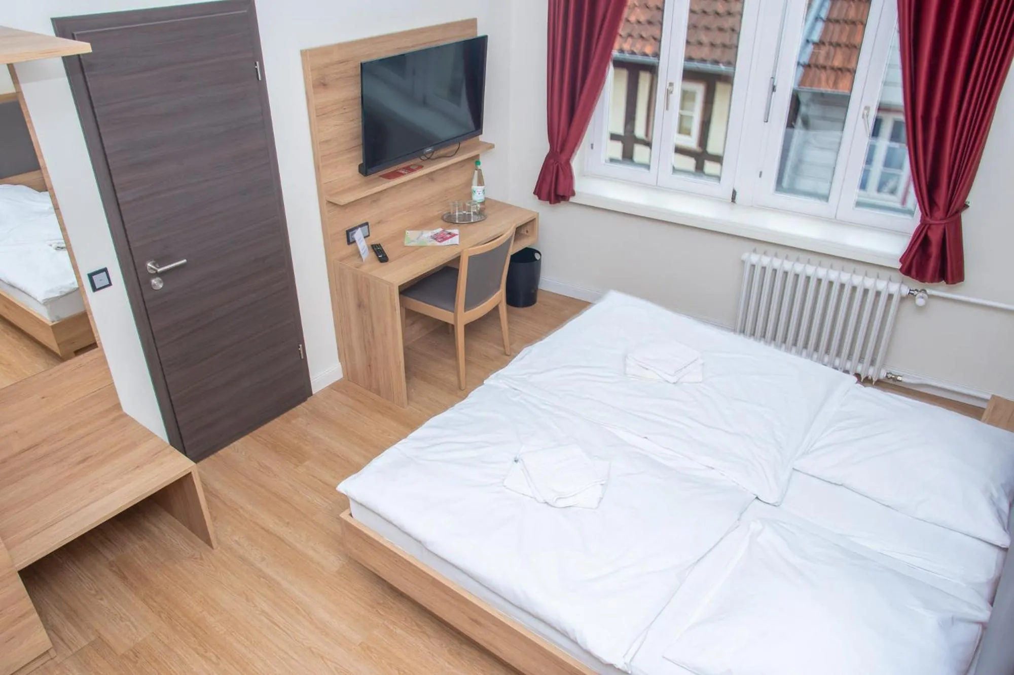 Bedroom, Bed in Hotel Fulda