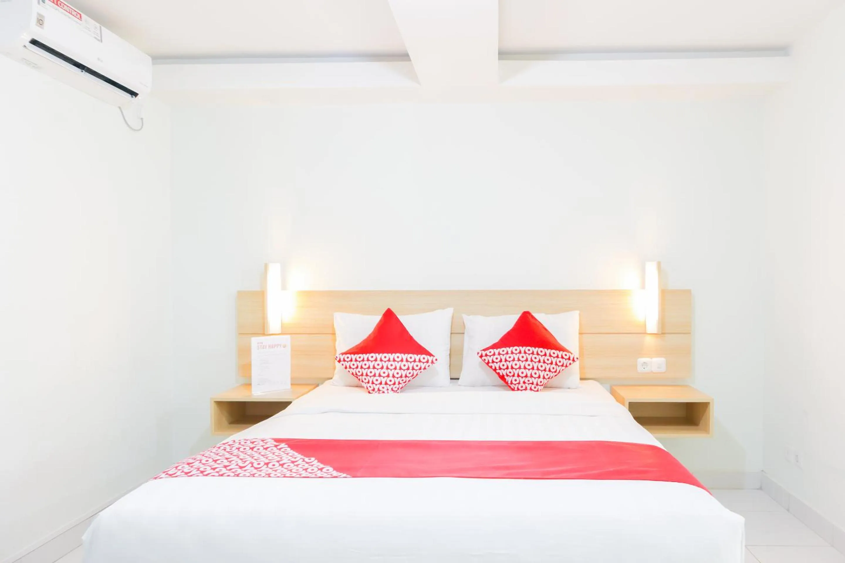 Photo of the whole room in Flagship 210 Amethyst Kemayoran