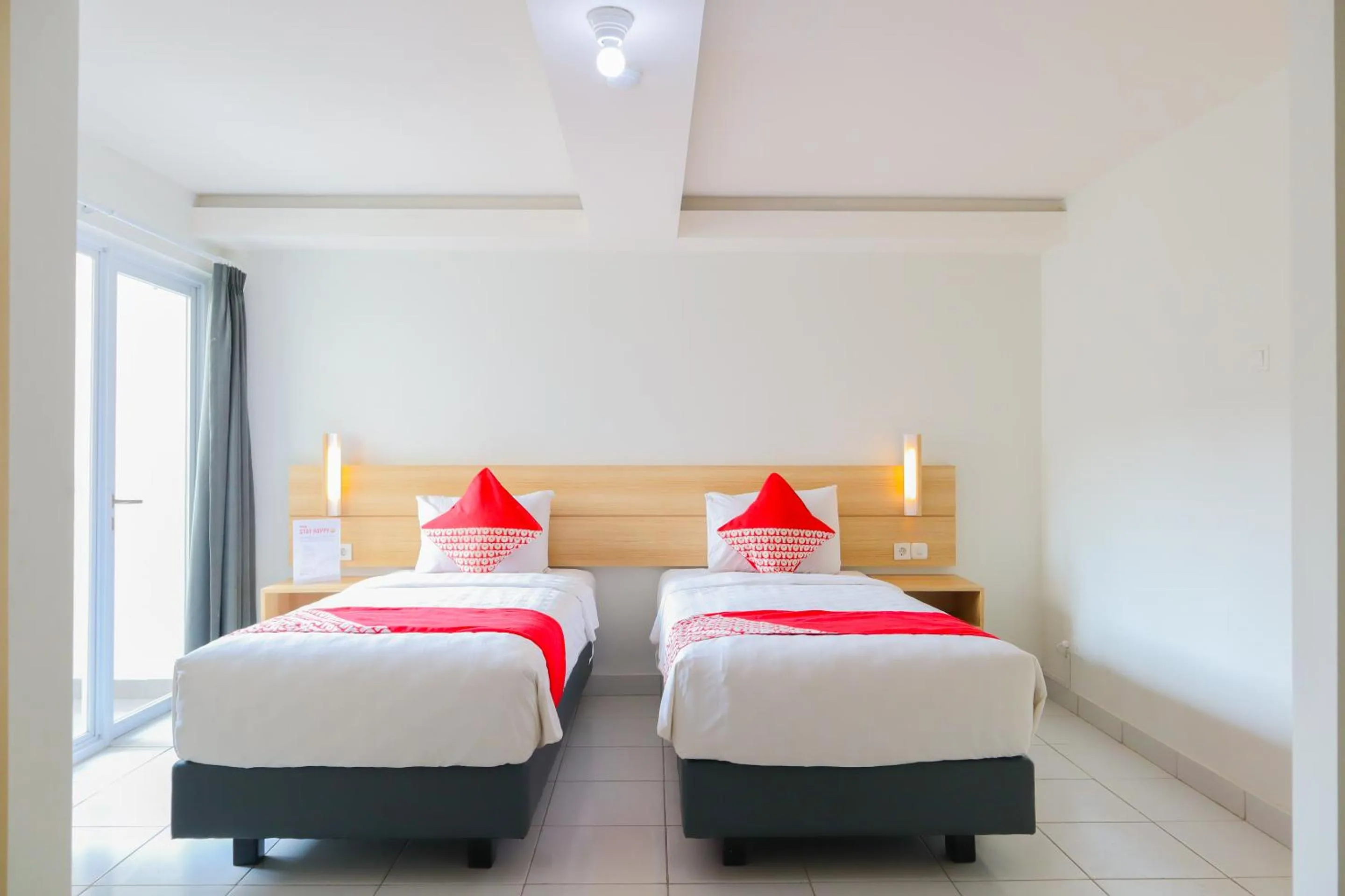 Photo of the whole room in Flagship 210 Amethyst Kemayoran