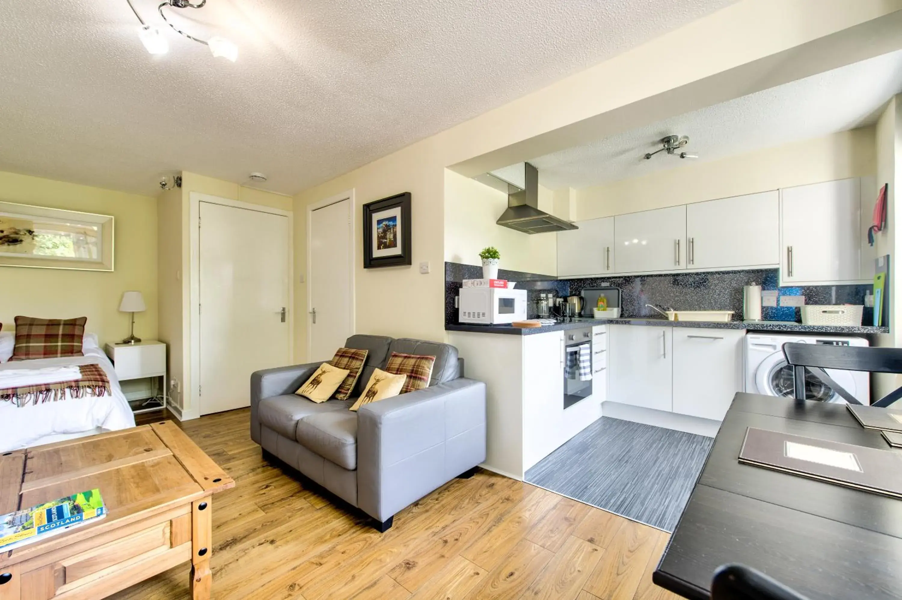 Apartment in Stunning Studio Apartment Castle View Apartment in Stunning Studio Apartment Castle View
