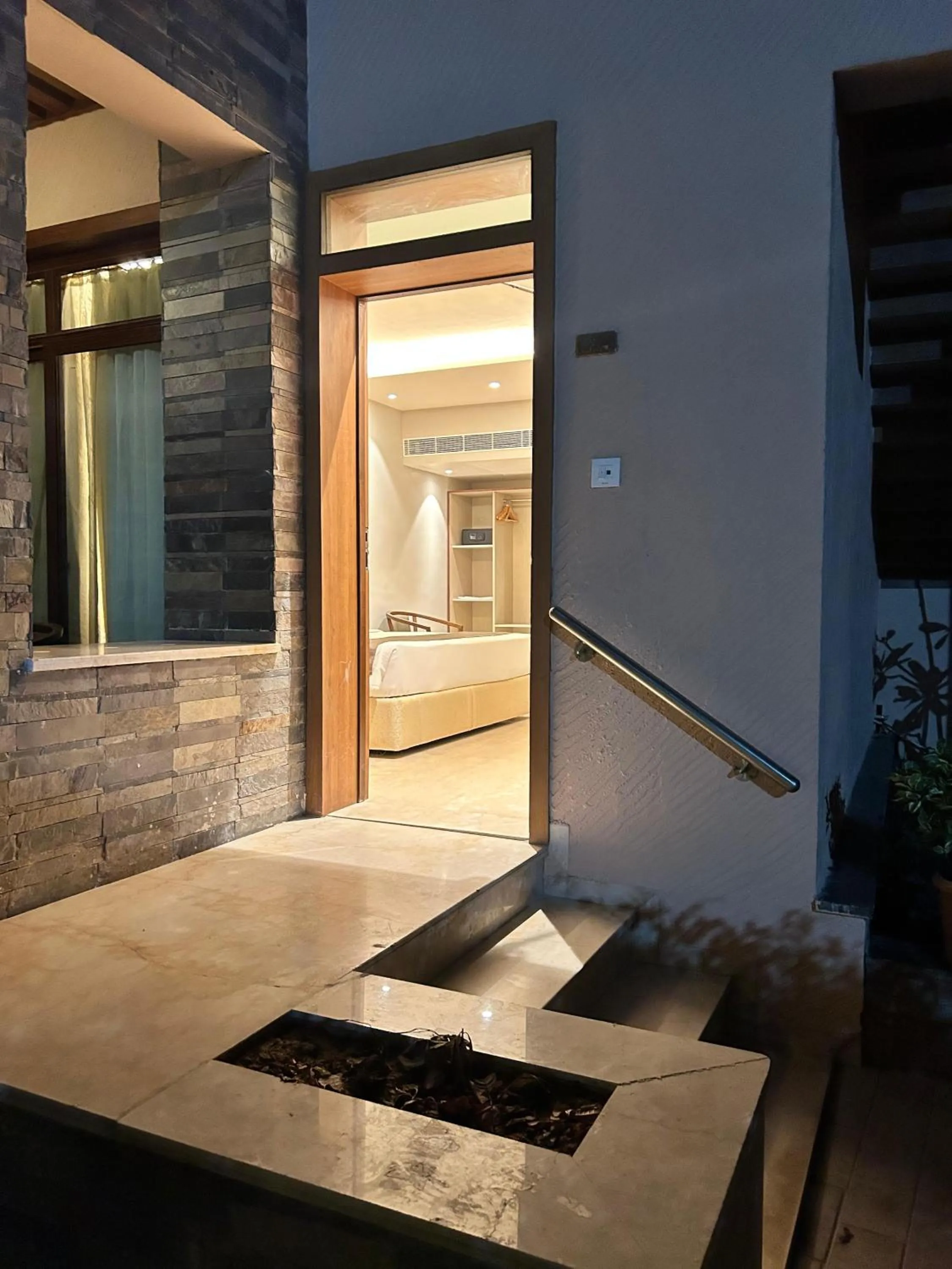 Boulevard 9 Luxury Resort & Spa